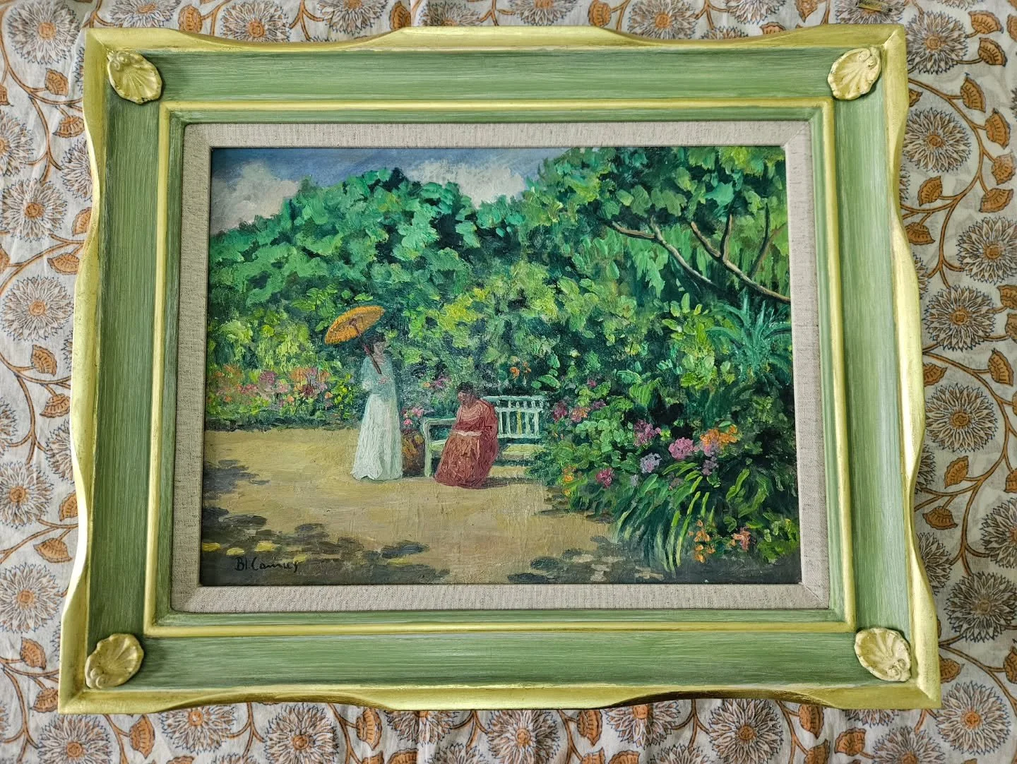 Recently finished, this beautiful French impressionist painting by Blanche Camus framed in a handfinished swept frame and a linen slip. 
Finished in Yeabridge green with 20ct gold detailing and handmade ornaments, watergilt over venetian green 💚 ✨️
