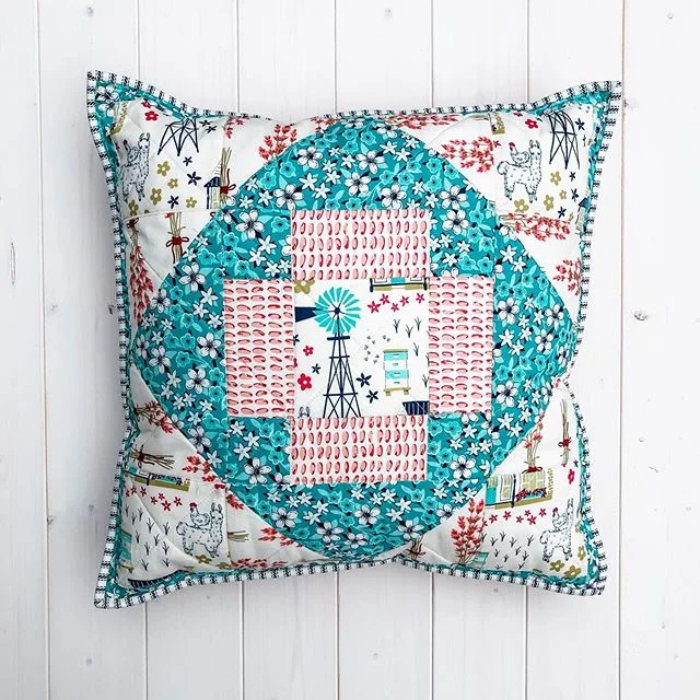 Mixing up the pinks and blues for that cozy country feel π¦ Meadowland quilt block from @thencamejune is π every time πHomestead Life π In stores April 2020π .
.
#windhamfabrics 
#meadowlandquilt 
#quiltfabric 
#ilovequilting