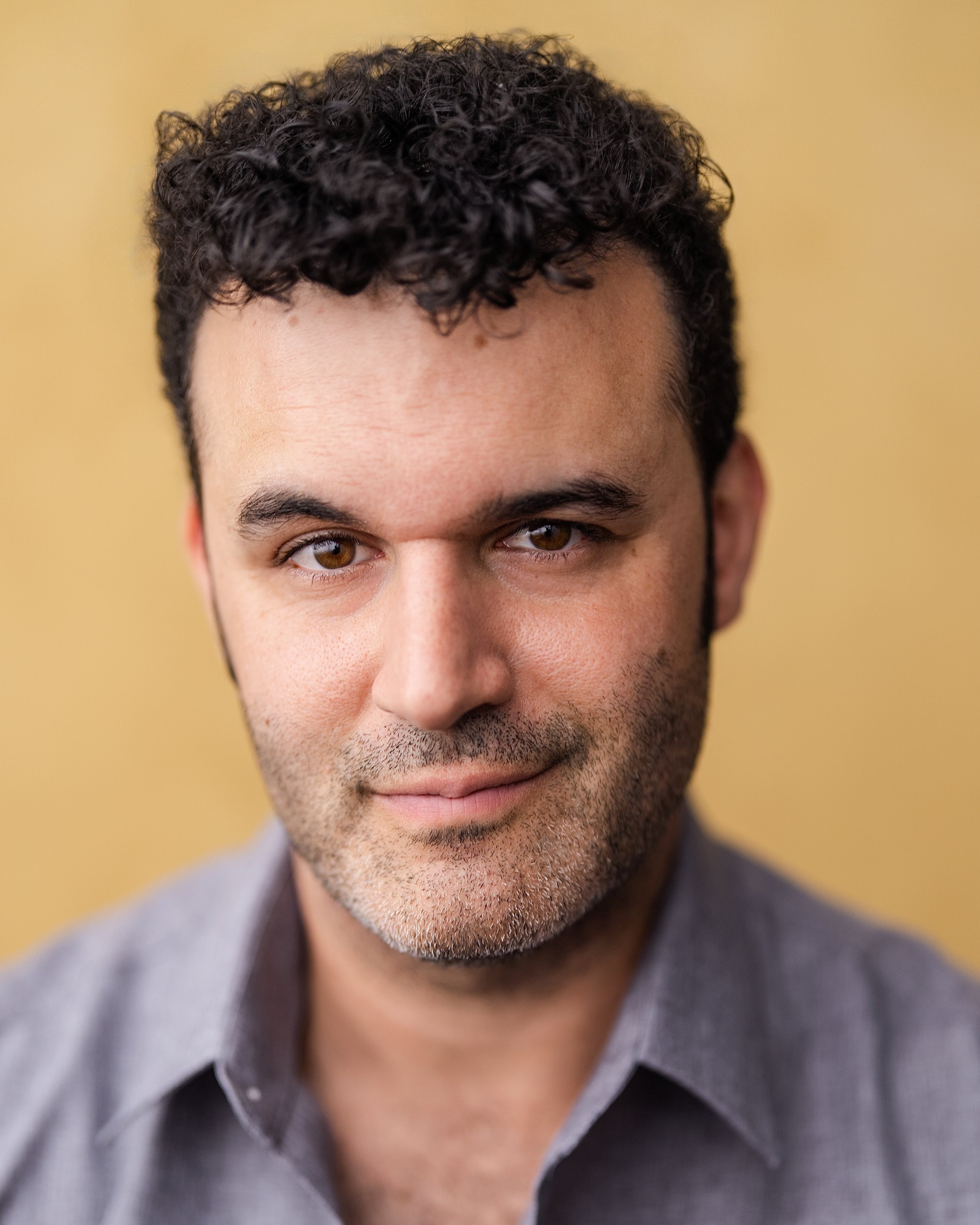 Travis Murad Leland Headshot 2