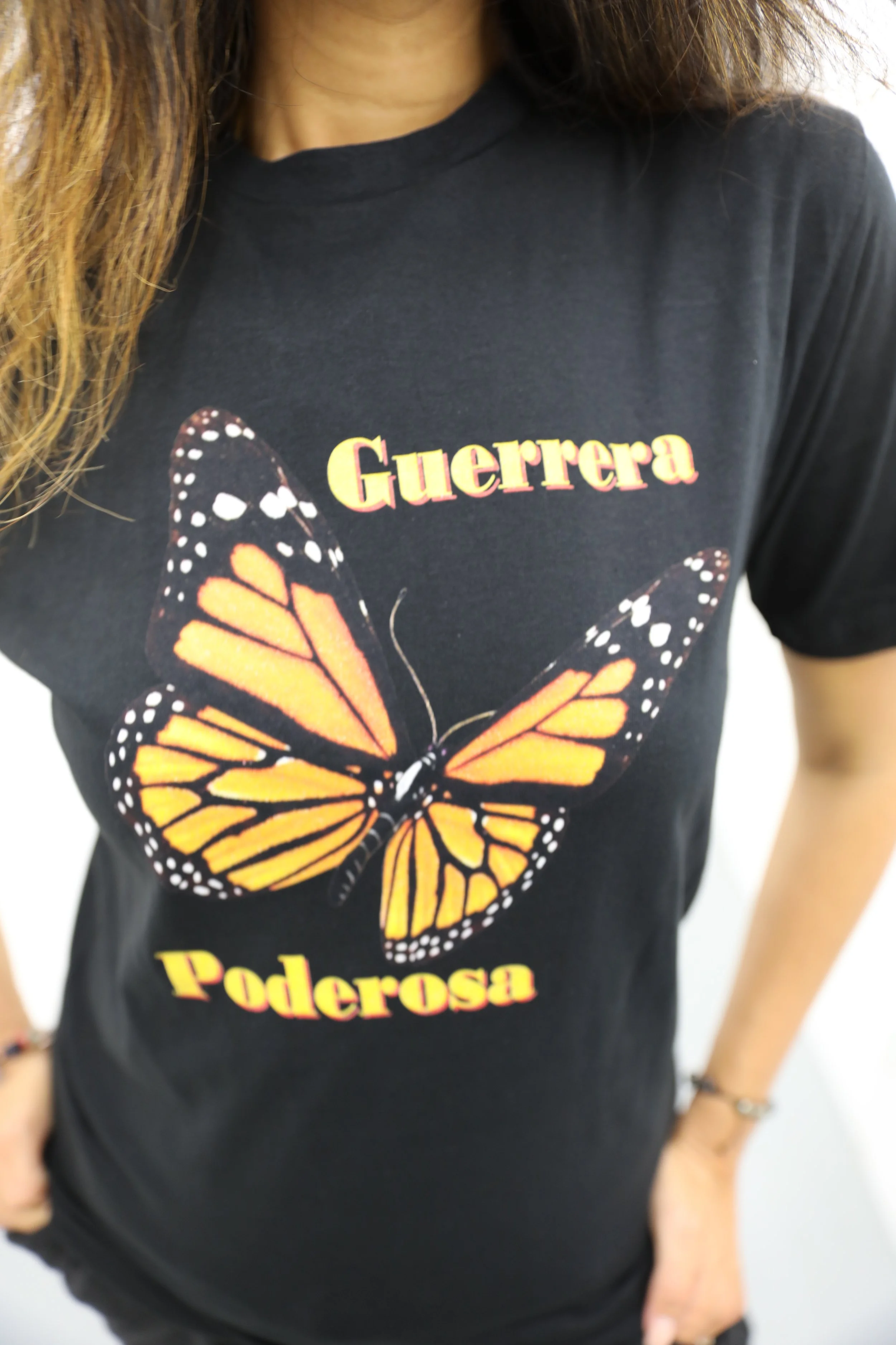 Guerrera Poderosa Monarca Tee