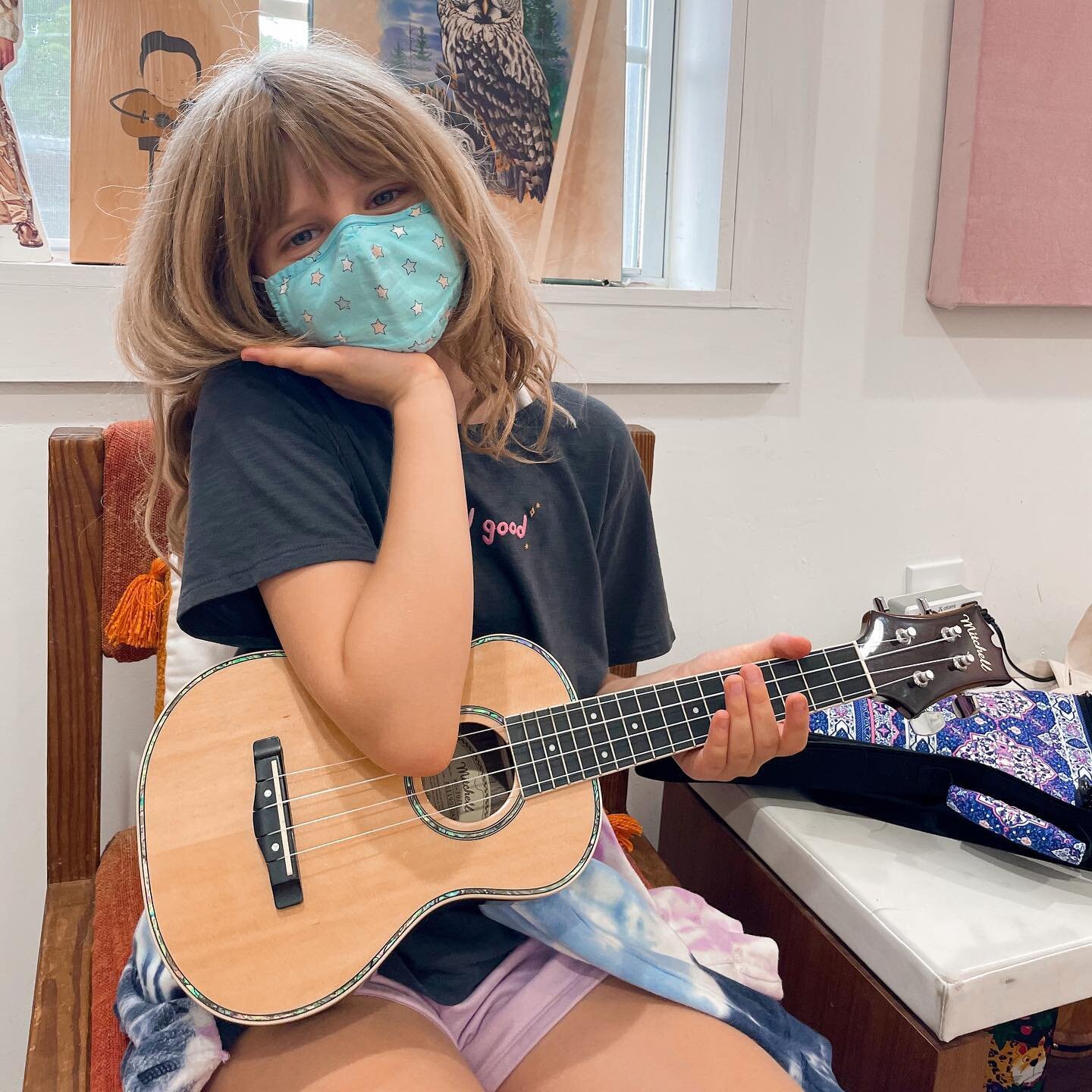 💕#littletreblemaker, Sveva (9), returned to the studio this month after two years of virtual lessons! We luv welcoming our students back &amp; gettin&rsquo; to jam together in-person. She has grown in her ukulele skills &amp; height!