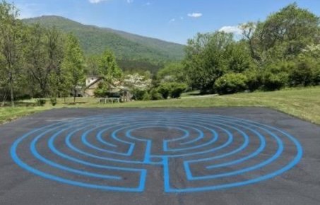 labyrinth.jpeg