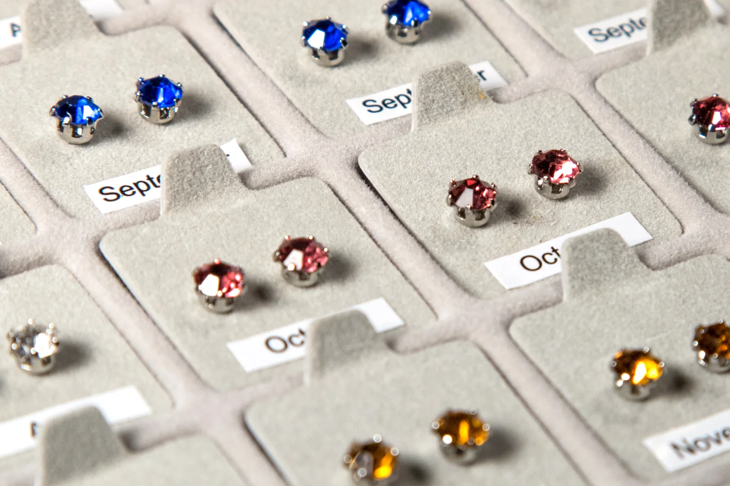 Earrings_5.jpg