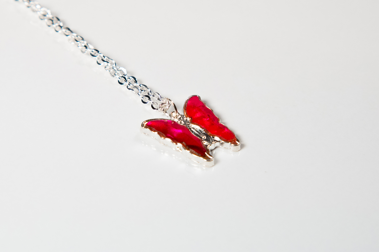 Necklace_PauaShell_Butterfly_Red.jpg