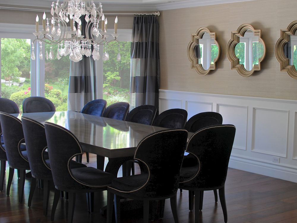 A Saghian-designed dining room featuring a rock crystal chandelier.