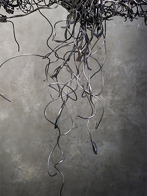 sculpture by Regardt van der Meulen