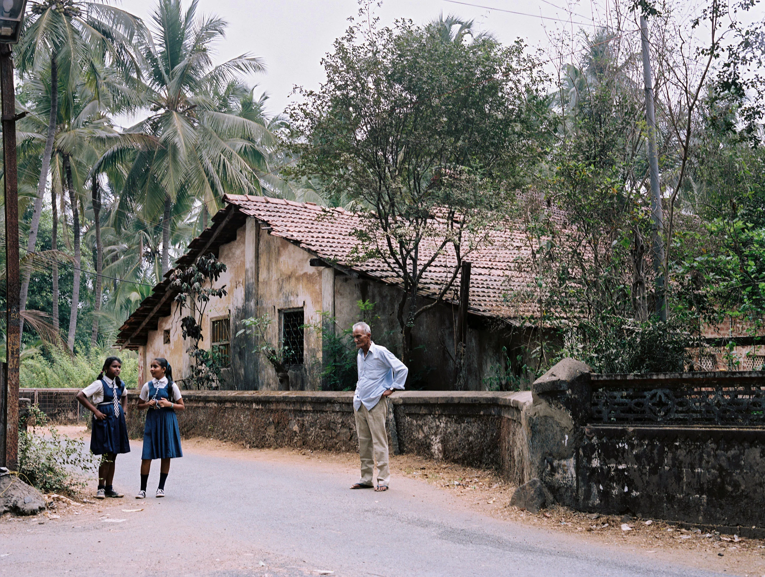 Bus-stop-Palolem-.jpg