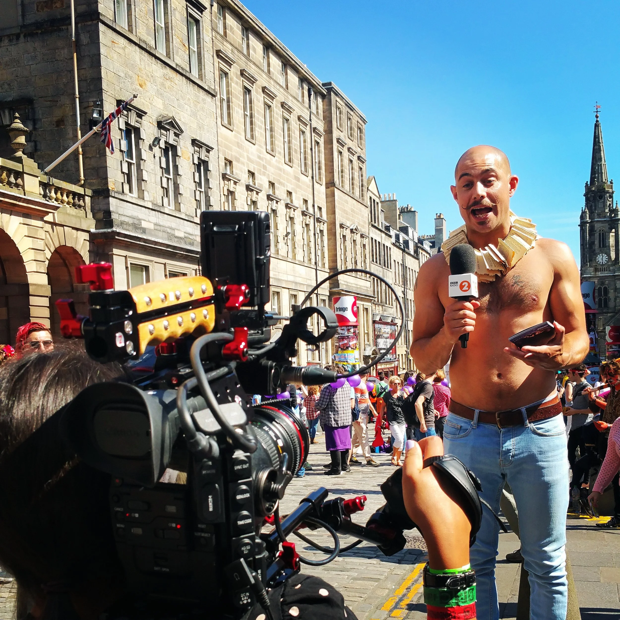  Filming  Michael Longhi 's  Wild Bill  on Edinburgh's Royal Mile 