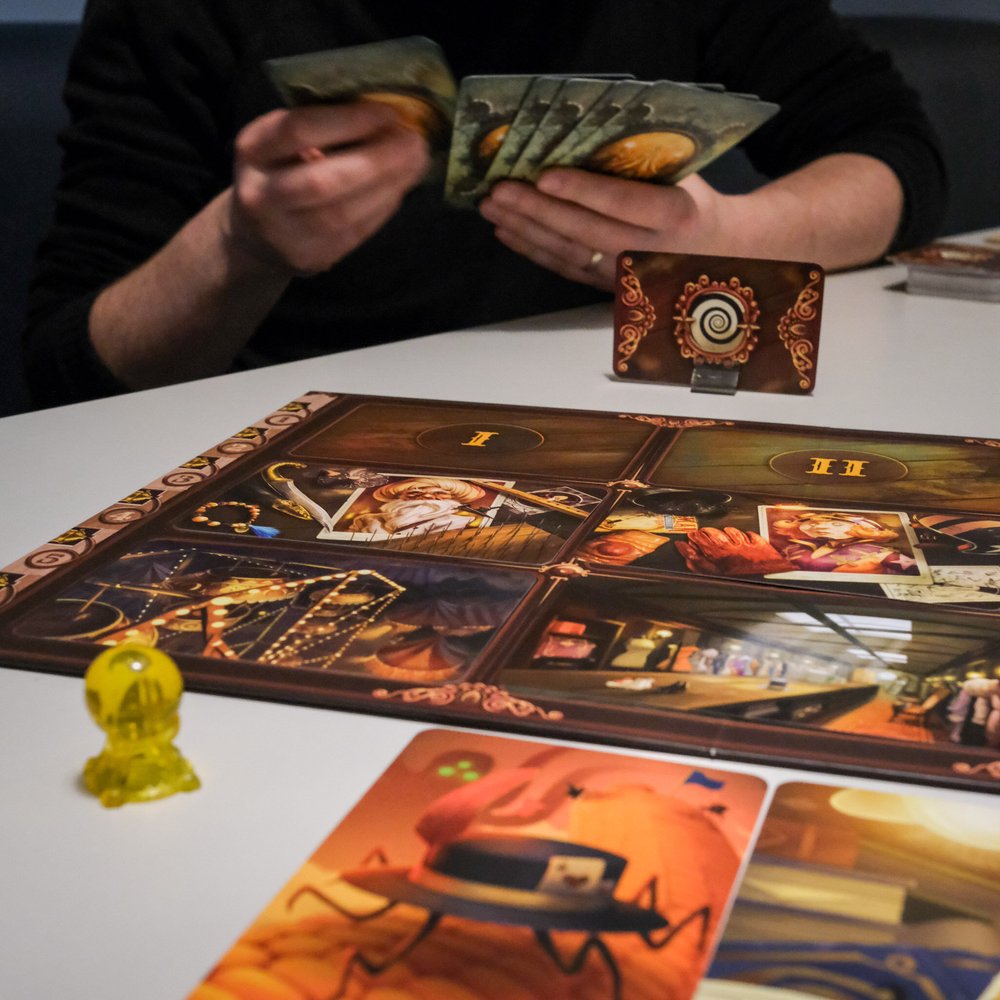 Mysterium Park game being played