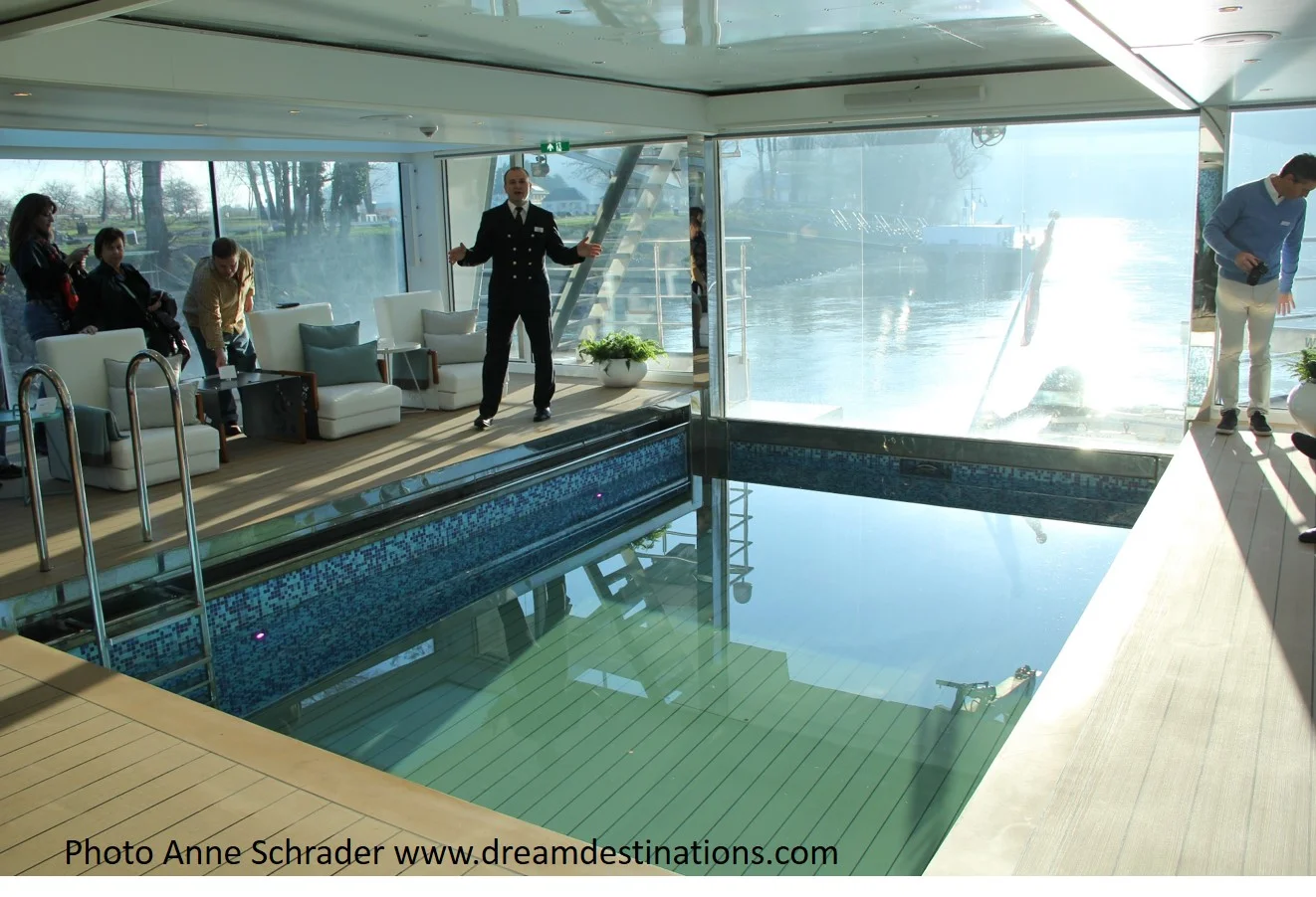 On the Emerald Sun, a pool that converts to a movie theater at night—how cool is that?!!