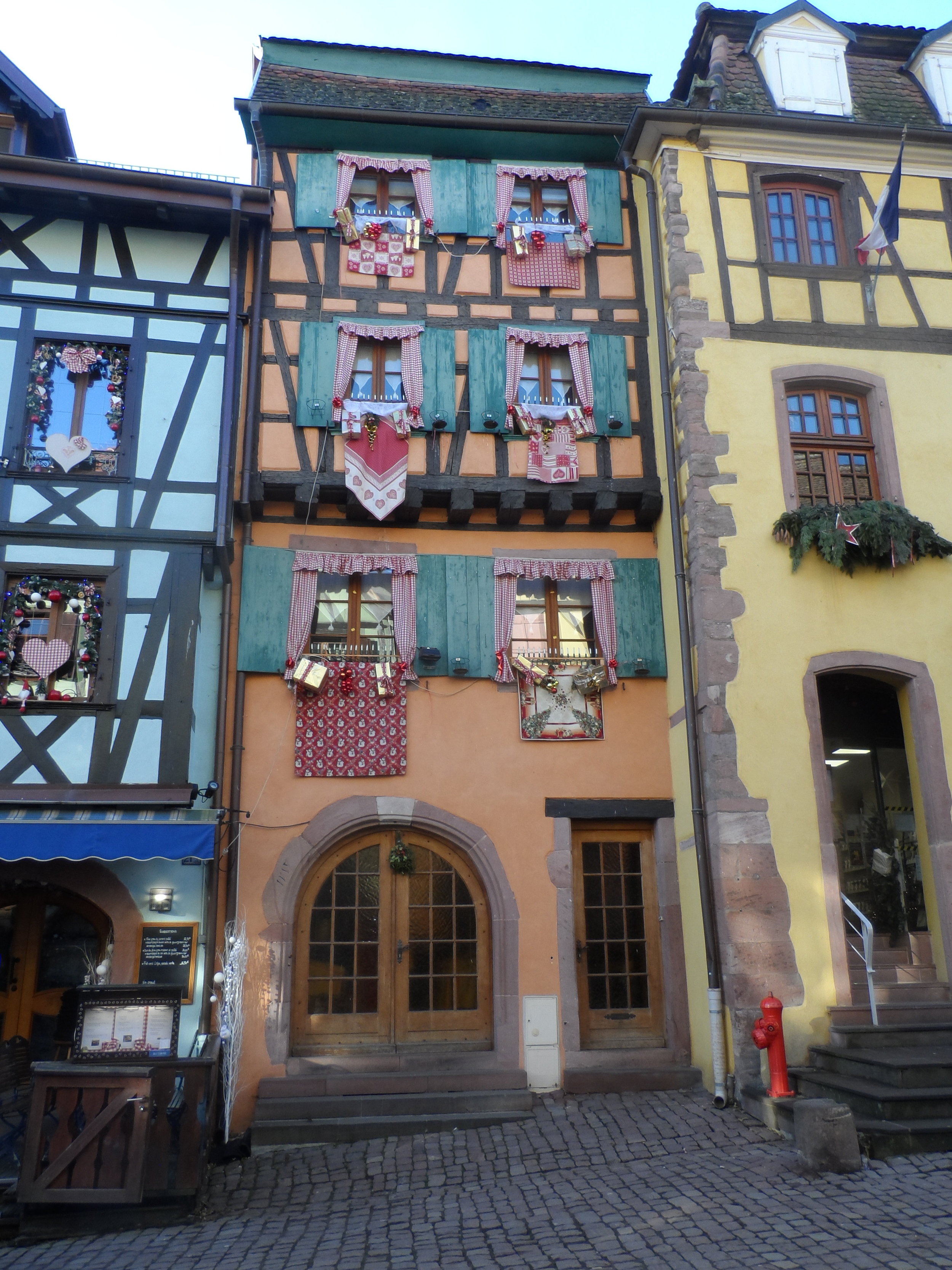 Experience Cruising to Colorful Cities--Our Visual Guide