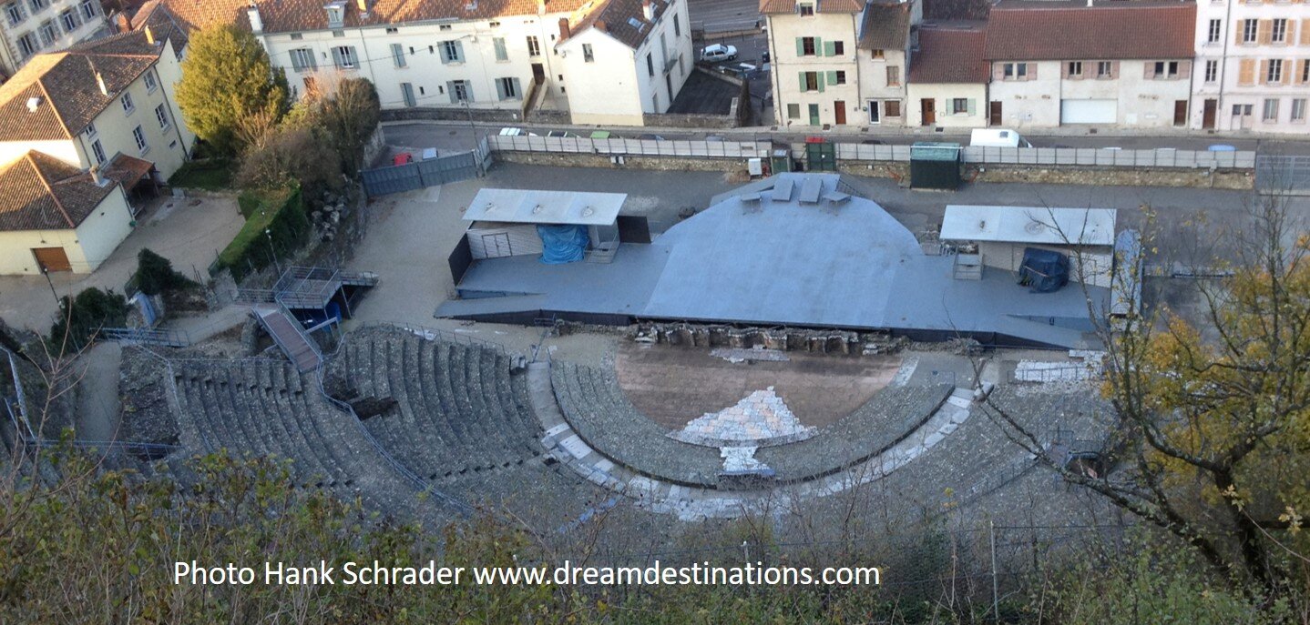 Amphitheater.jpg