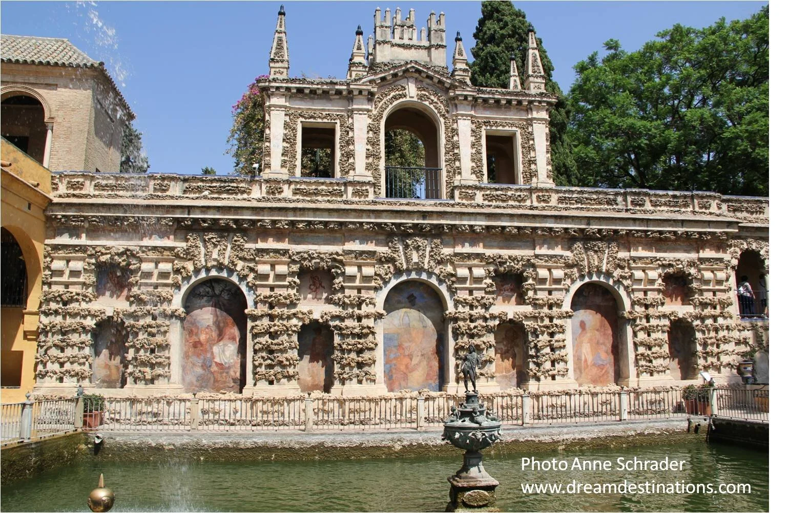 This is the Pond of Mercury in the Alcazar, Seville.  The statue in the middle of the pond is of the ancient god Mercury.