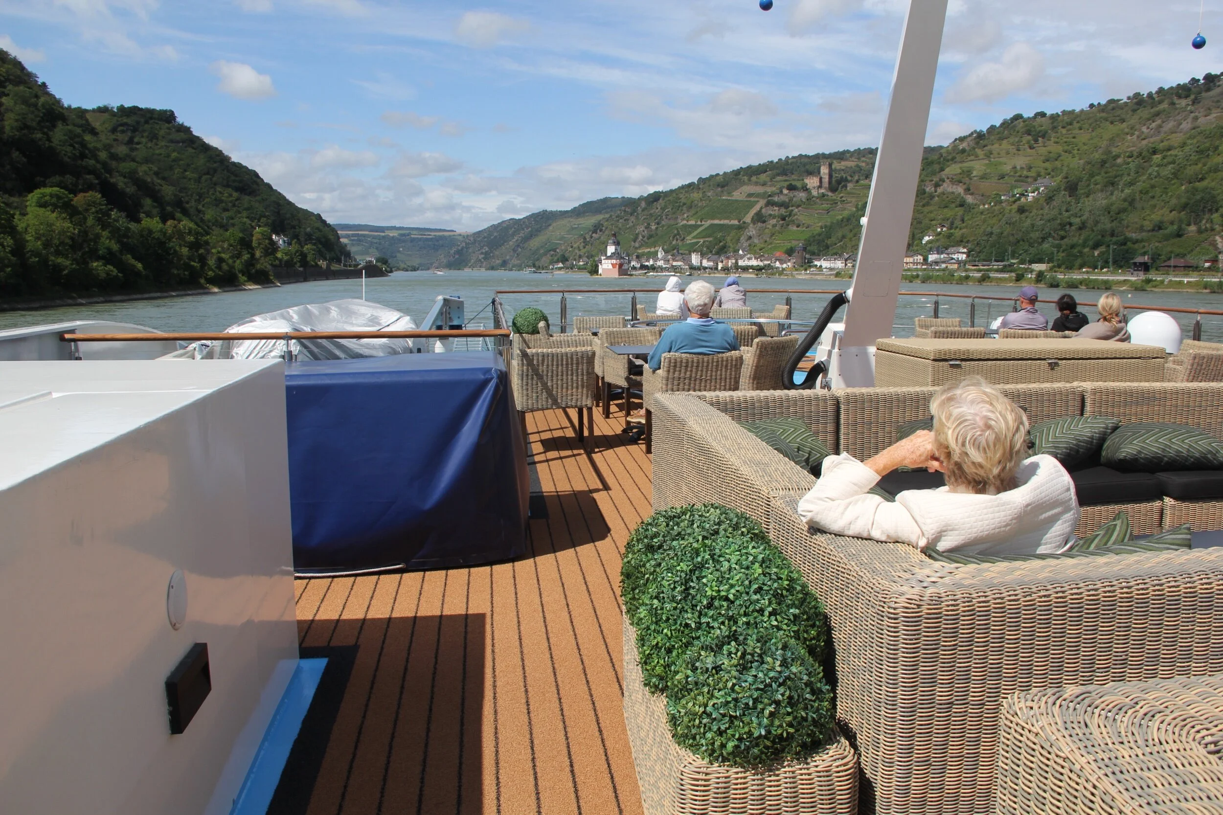 Cruising on the Rhine Gorge