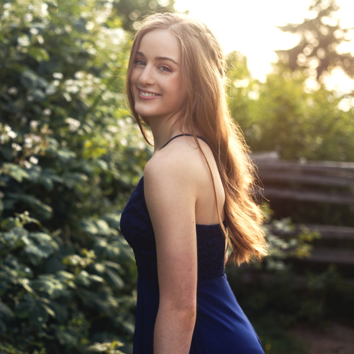 Laura-Sosner-Vancouver-top-grad-portrait-photographer-for-students.jpg