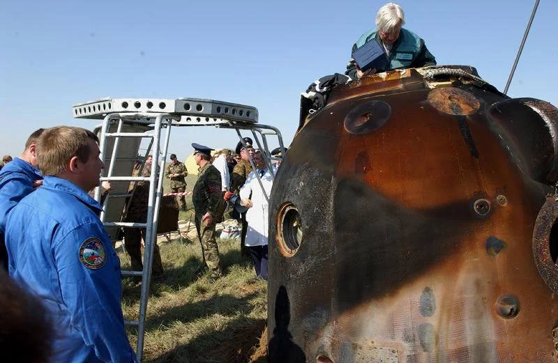 Soyuztm-33landingcapsule.jpg