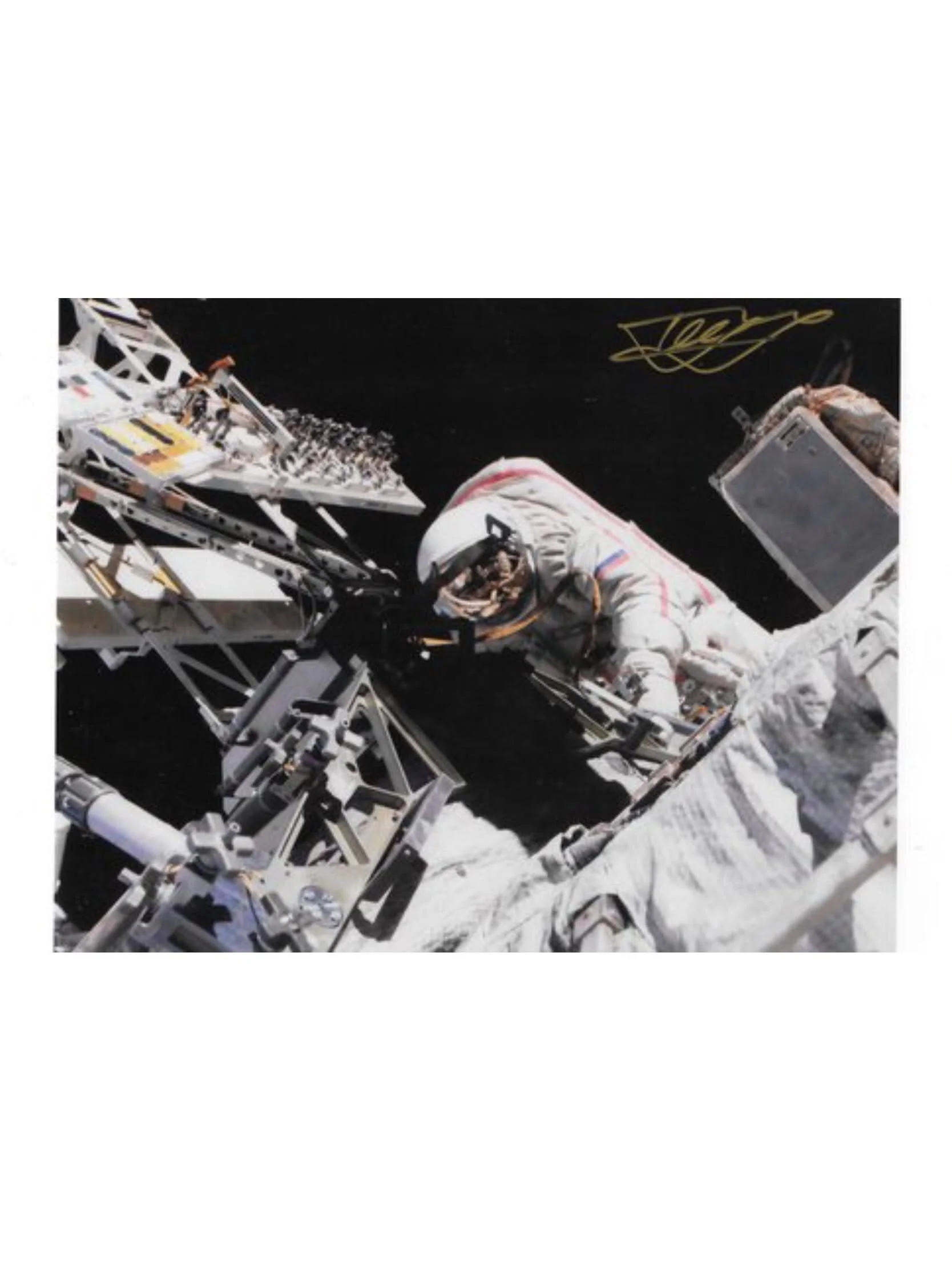 Russian Cosmonaut Yuri Gidzenko Signed Photo EVA Mir Space Station Soyuz TM-22 EO-20