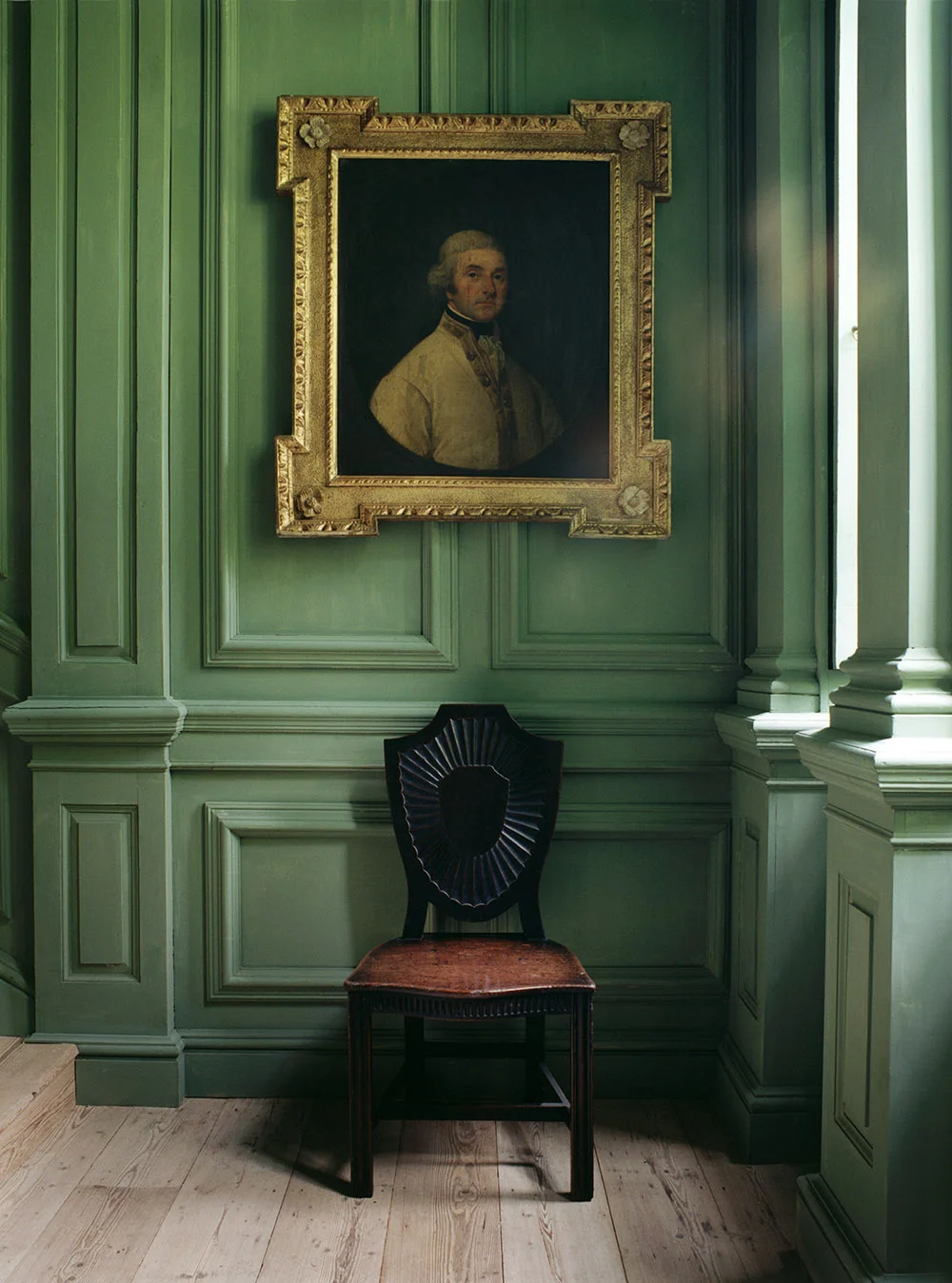 painting and chair•world of interiors