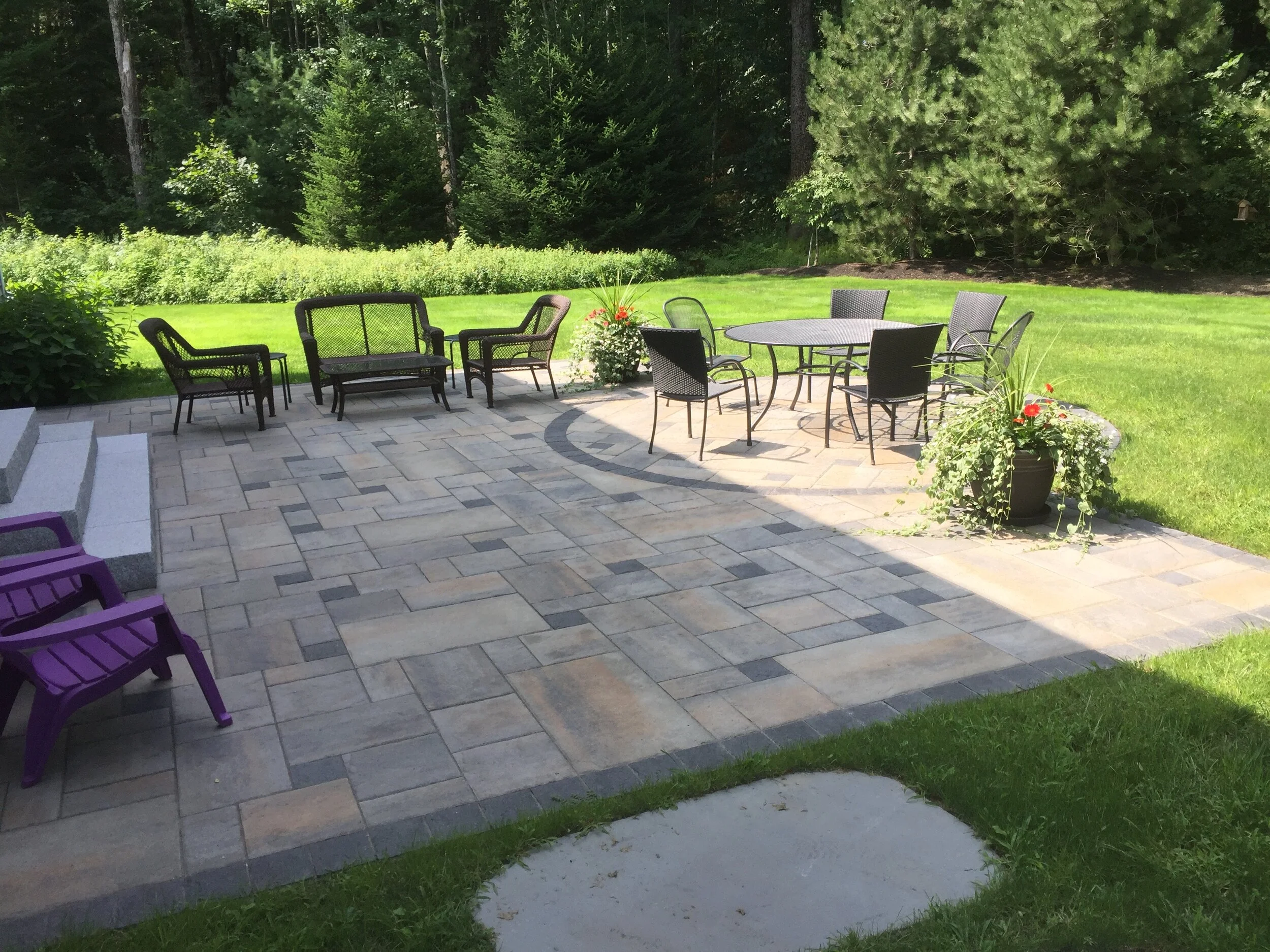  Techo Blo Blu Slate Champlain Grey. Techo Bloc Valet Onyx Black 