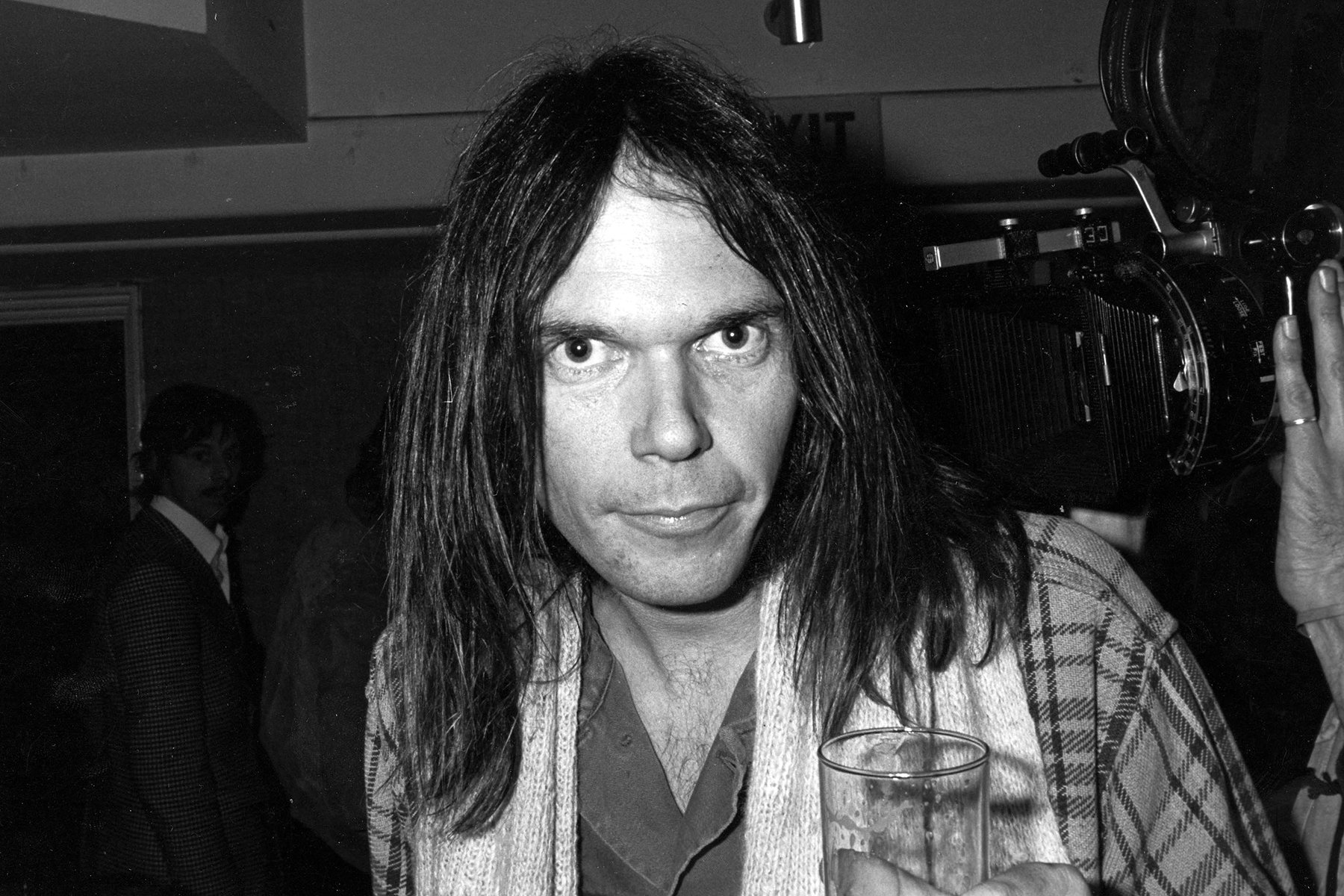 neil-young-80s.jpg