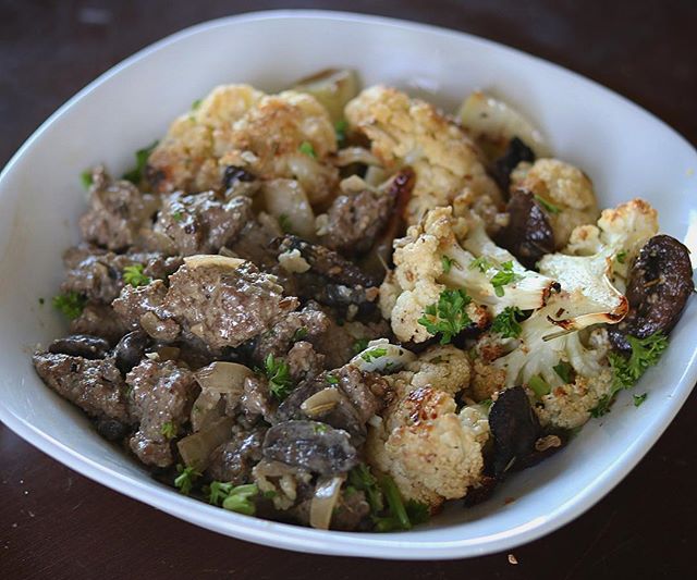 Looooove that roasted cauliflower. Cooked with mushrooms, garlic, olive oil and s+p with some leftover ground beef stroganoff. I took ground beef and saut&eacute;ed it with mushrooms, onions and garlic and then let it simmer with Worcestershire sauce