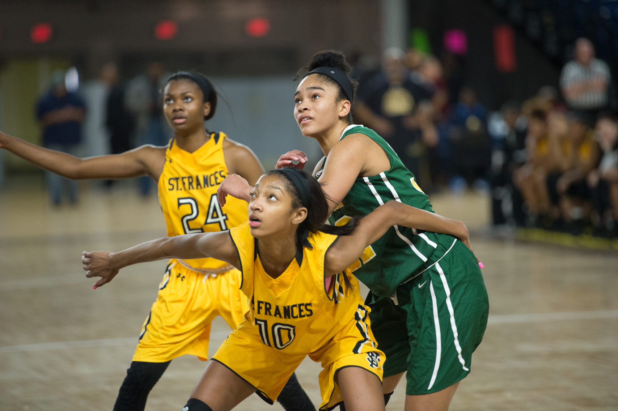 2016 1229 -- Visi and St Frances at DC Armory Semifinals -- 0579.jpg