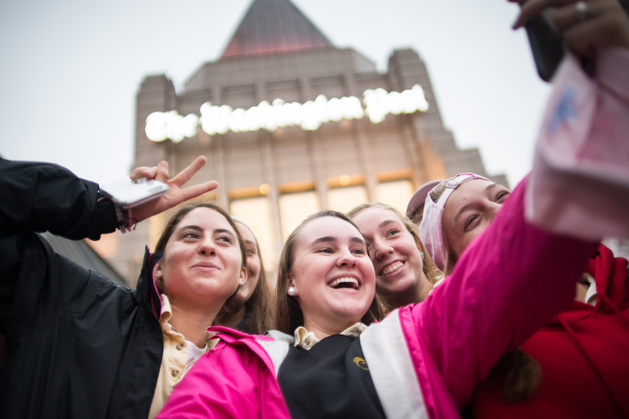 2016 0930 -- Think Pink with Visitation Students -- 0151.jpg