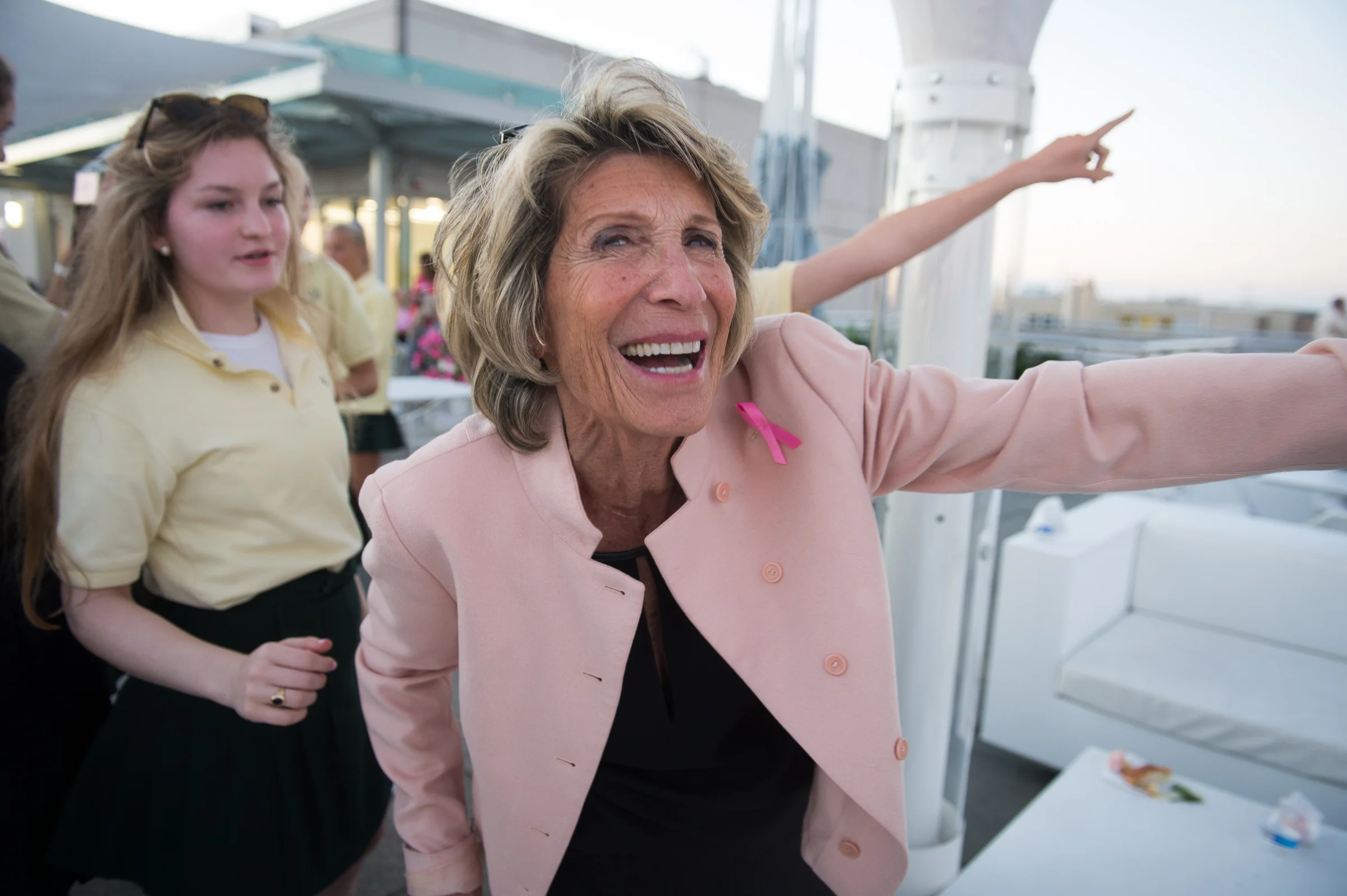 2017 0929 -- Think Pink with Visi students -- 0061.jpg