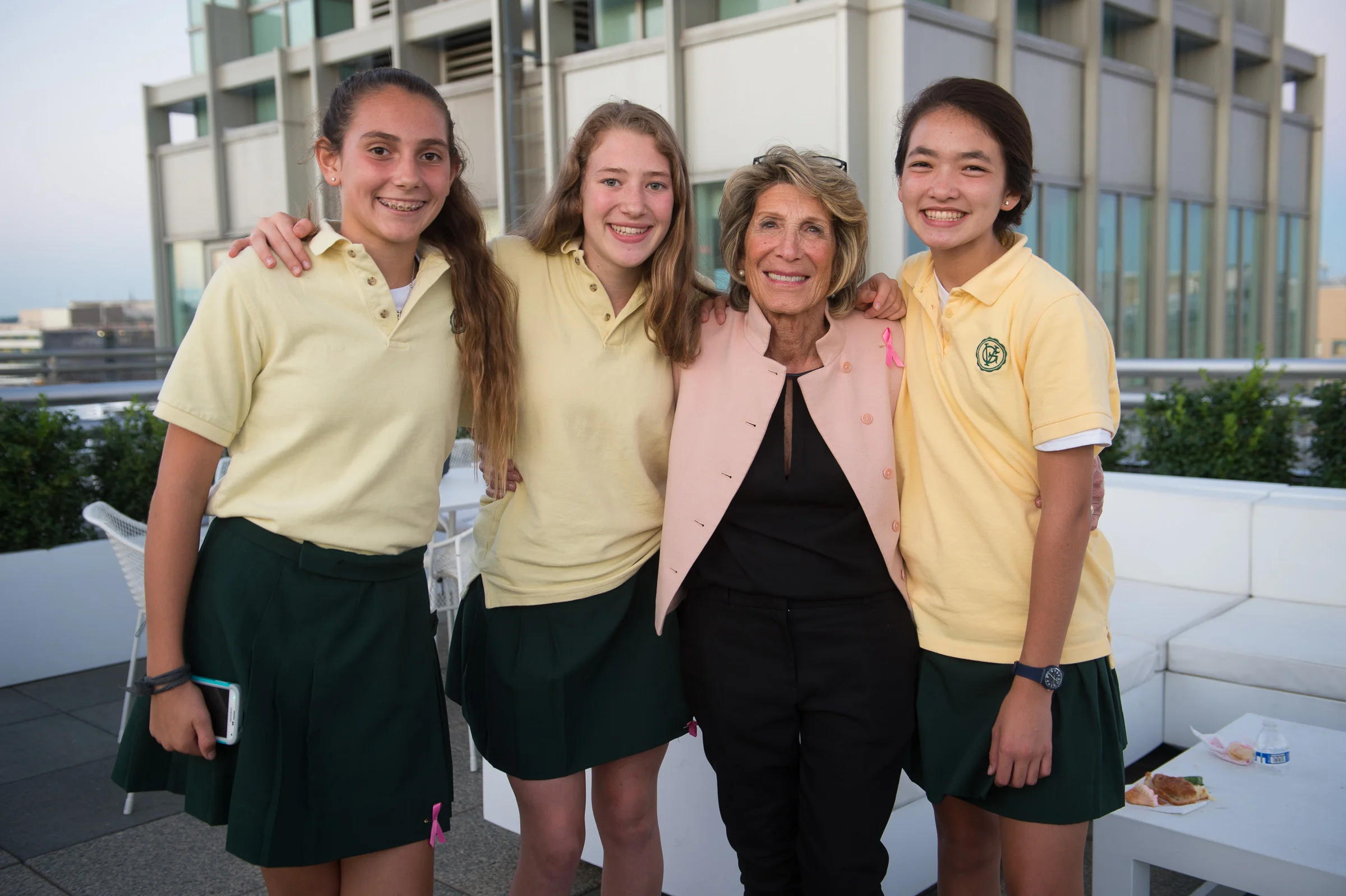 2017 0929 -- Think Pink with Visi students -- 0113.jpg