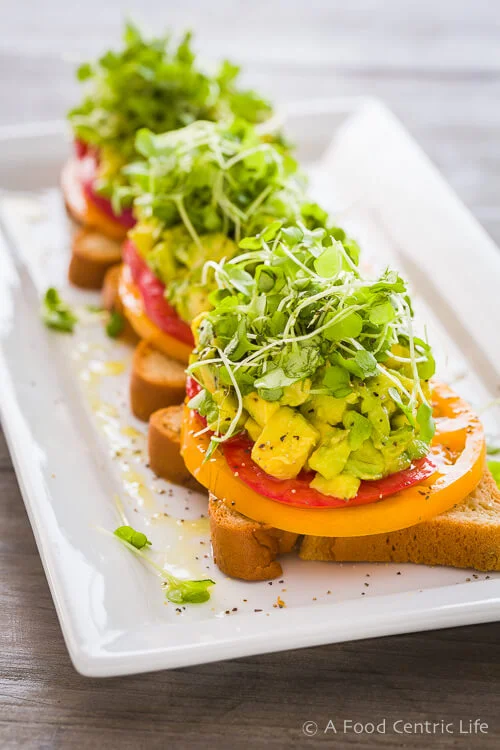 Heirloom-Tomato-Avocado-Toasts-0421.jpg