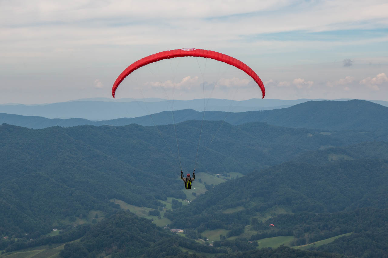 paragliding-tater-hill-north-carolina.jpg