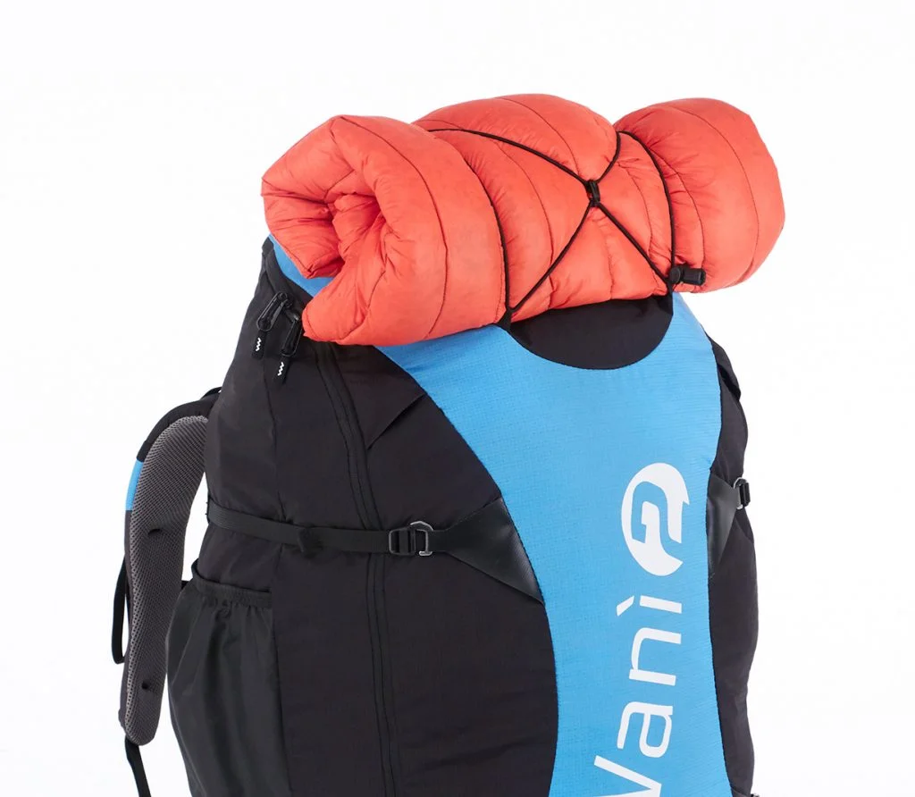 Clothing carrying elastic band.
