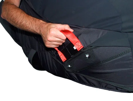 Emergency parachute container, built in under the seat.