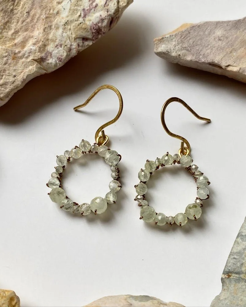 Prehnite hoops