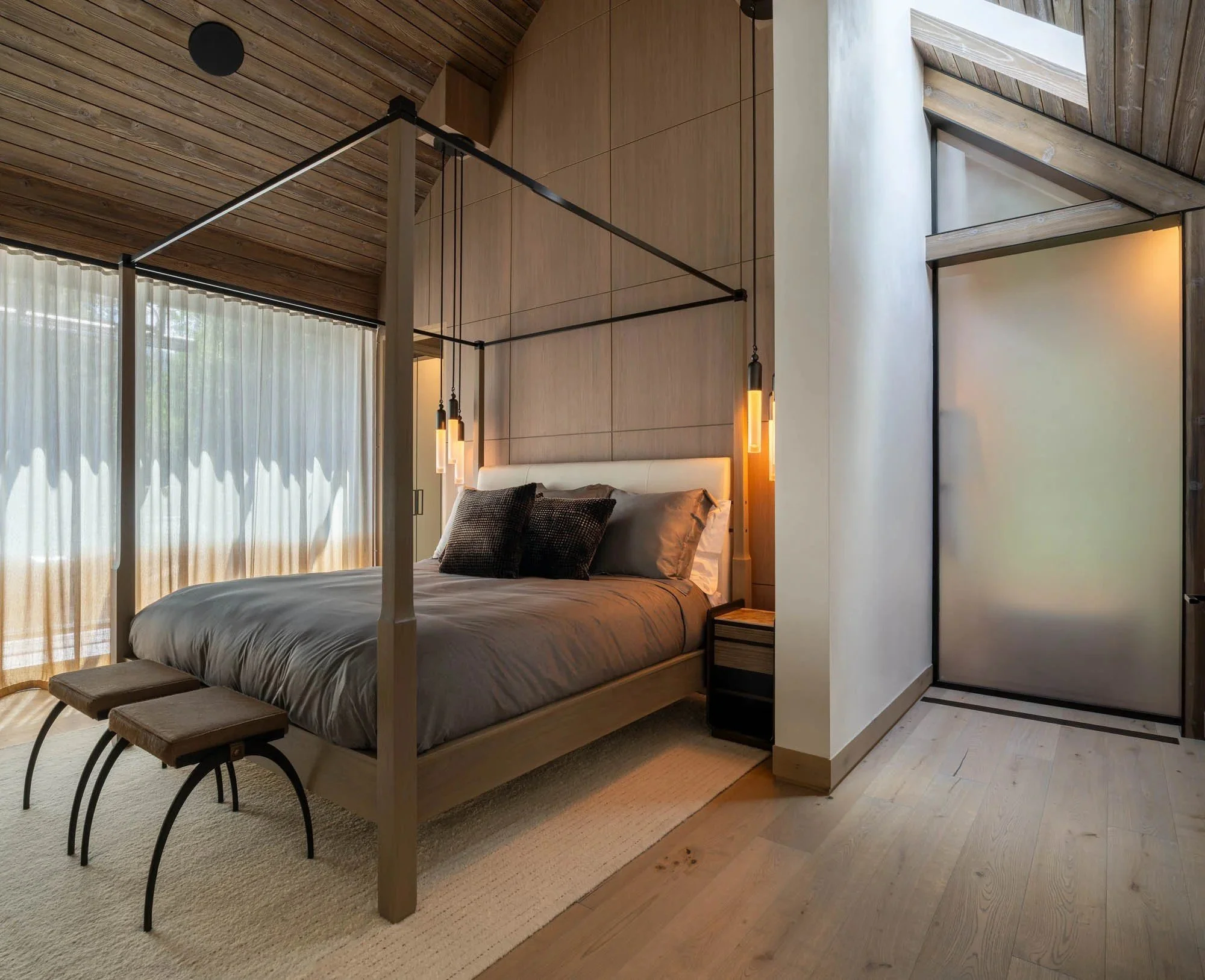 411 Pearl Primary Bedroom02.jpeg