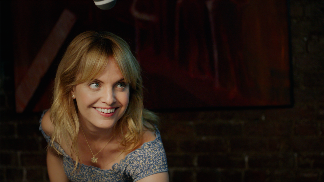 BECKS - Mena Suvari "Elise"