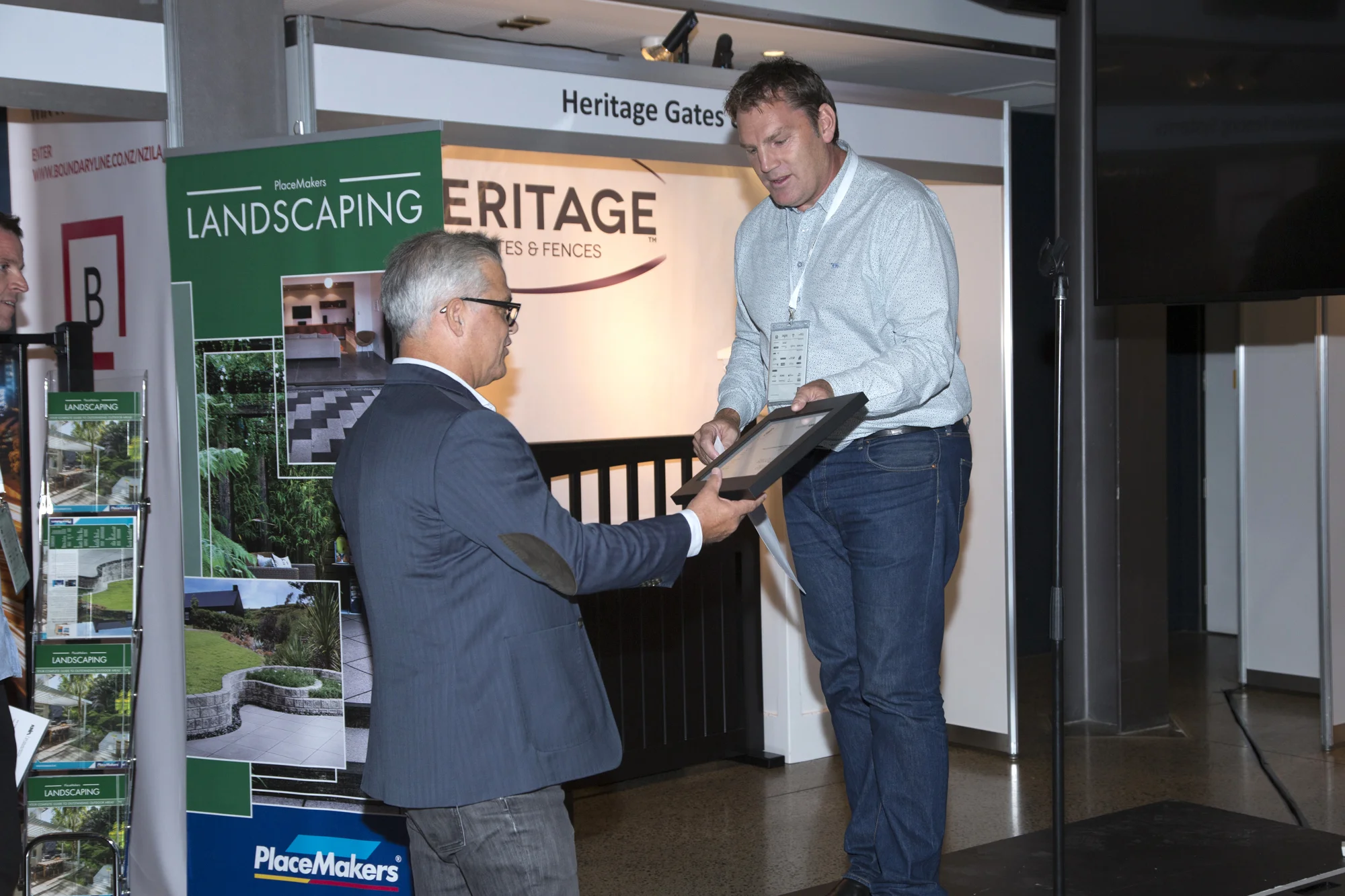 Mike Thomas is welcomed as an NZILA fellow - April 11 2018