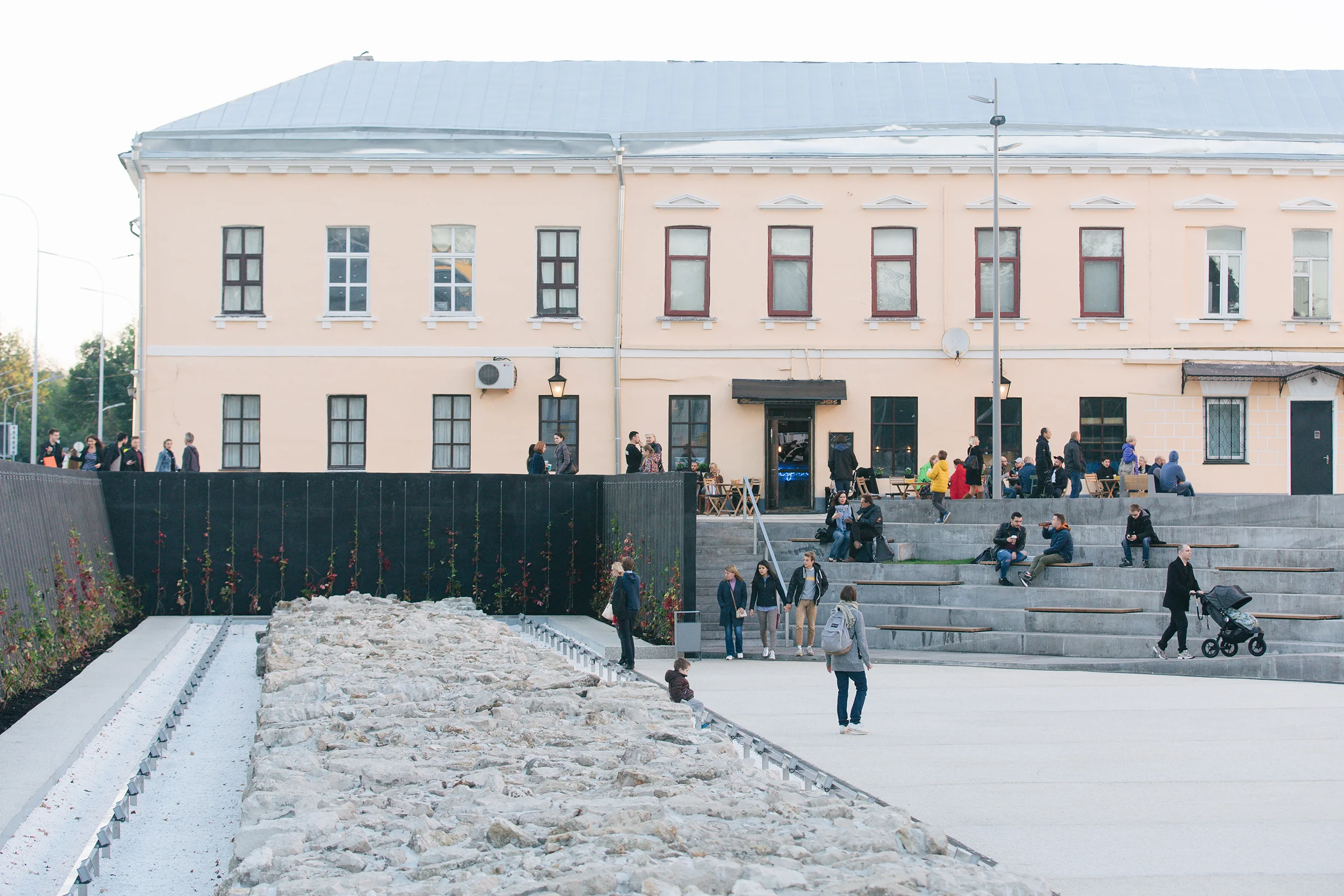 Fragments of the Belgorodskaya Wall were unearthed by chance.