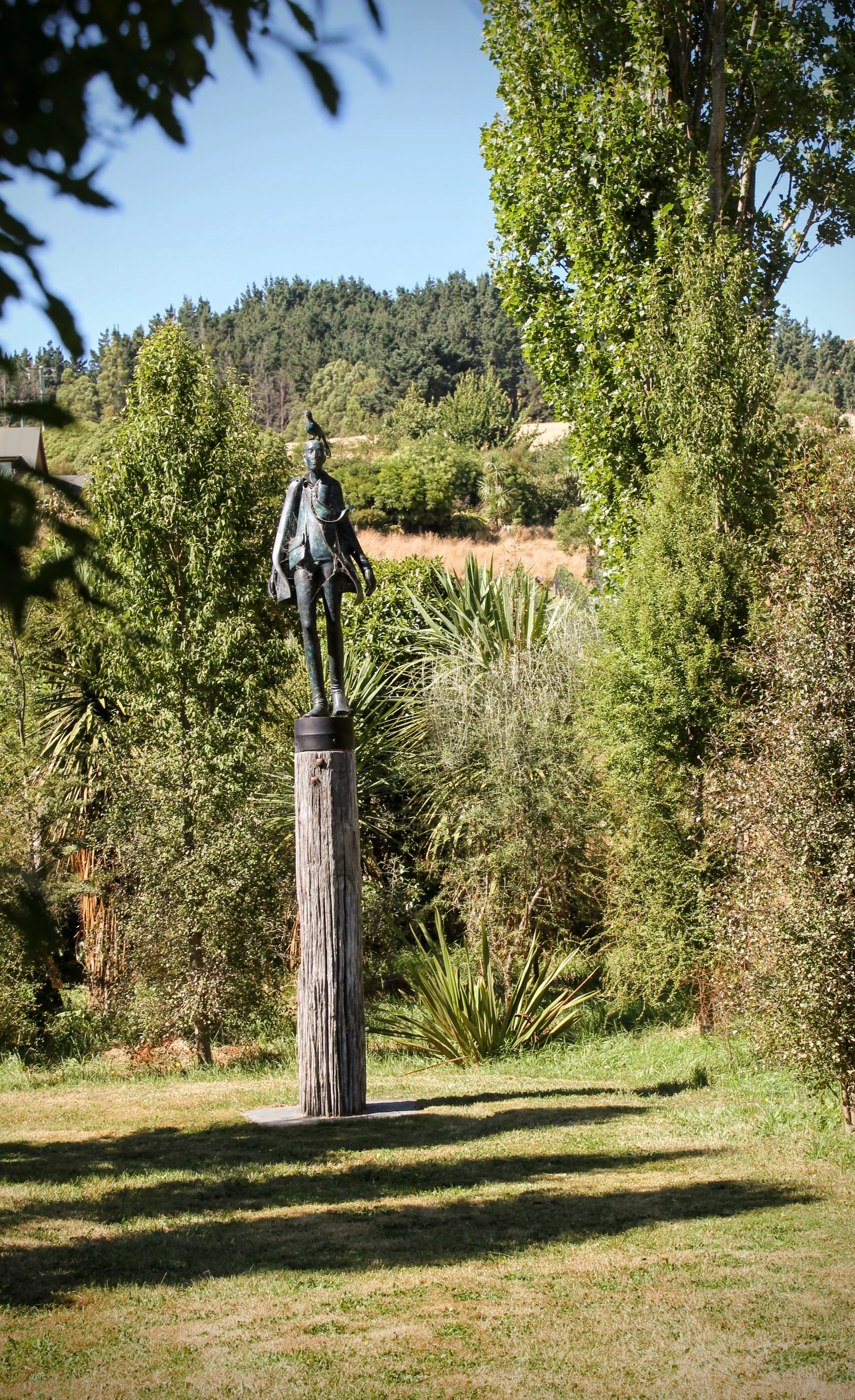 This sculpture is called 'Bureaucracy and the huia' by Alison Erickson.