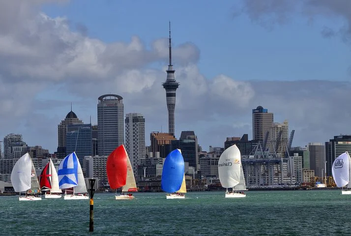 sailing-50533__480.jpg