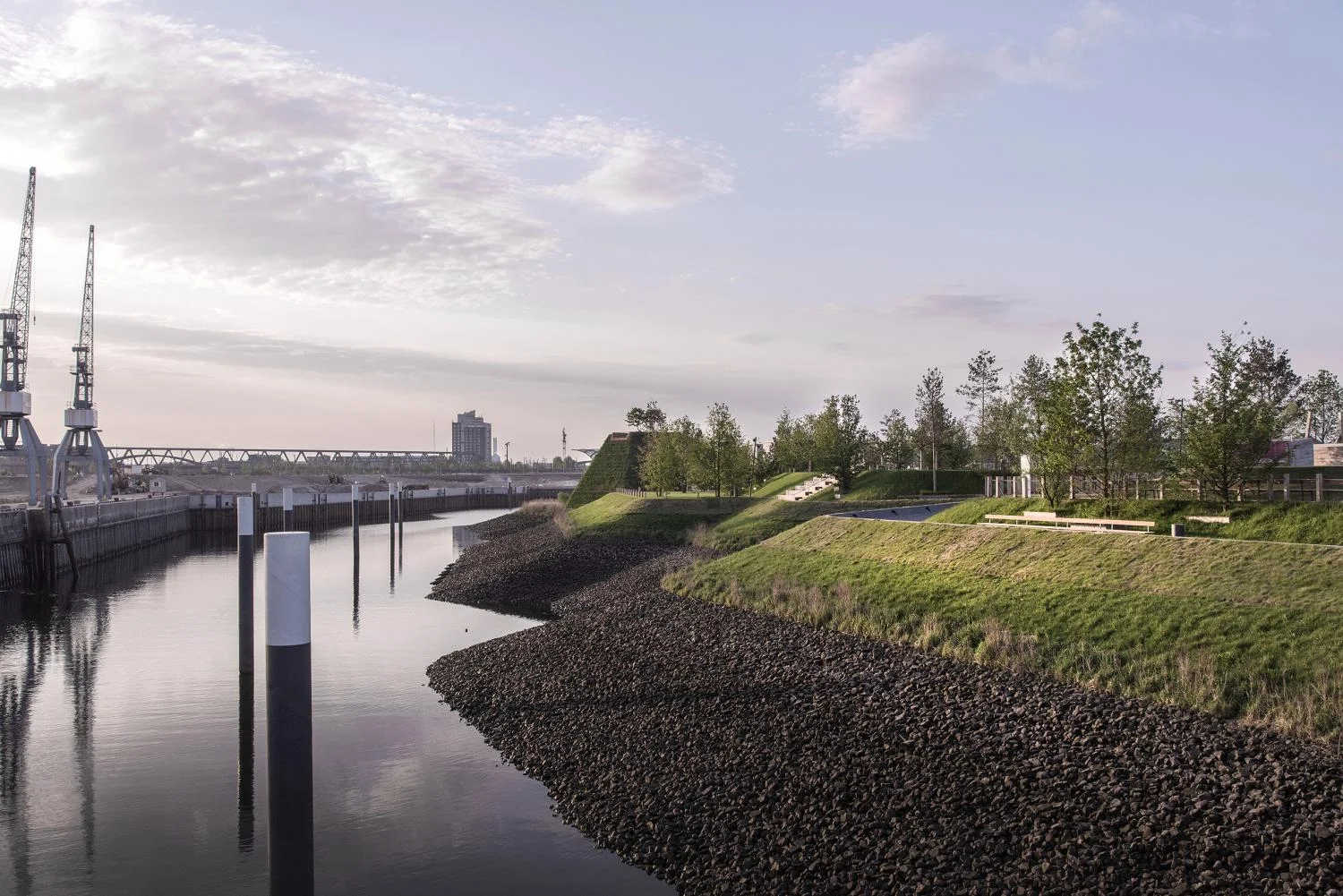 The project used sand from river Elbe to create the peninsula.