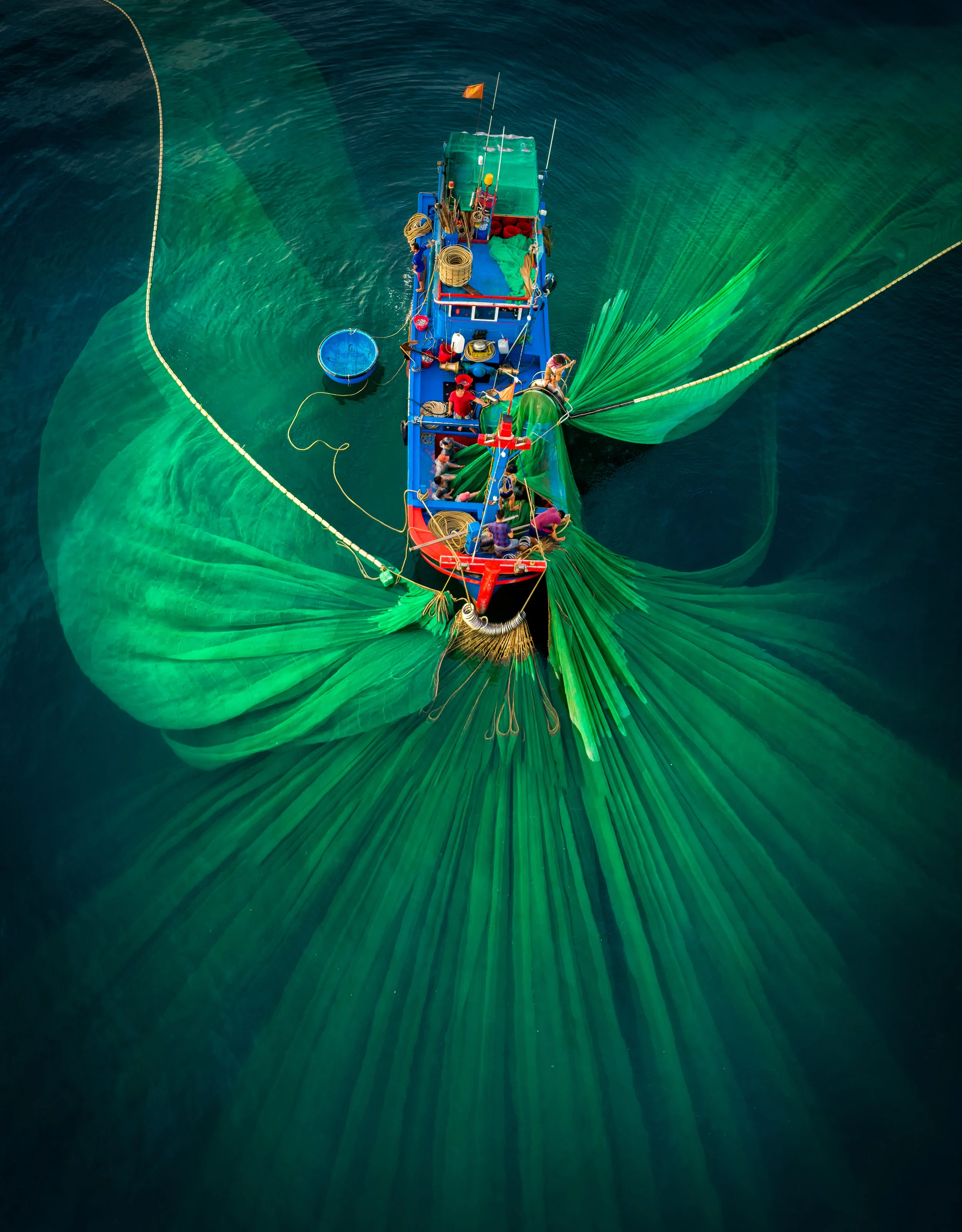 Sea fishing in Vietnam. Photo credit: Phan Nguyen/AGORA images