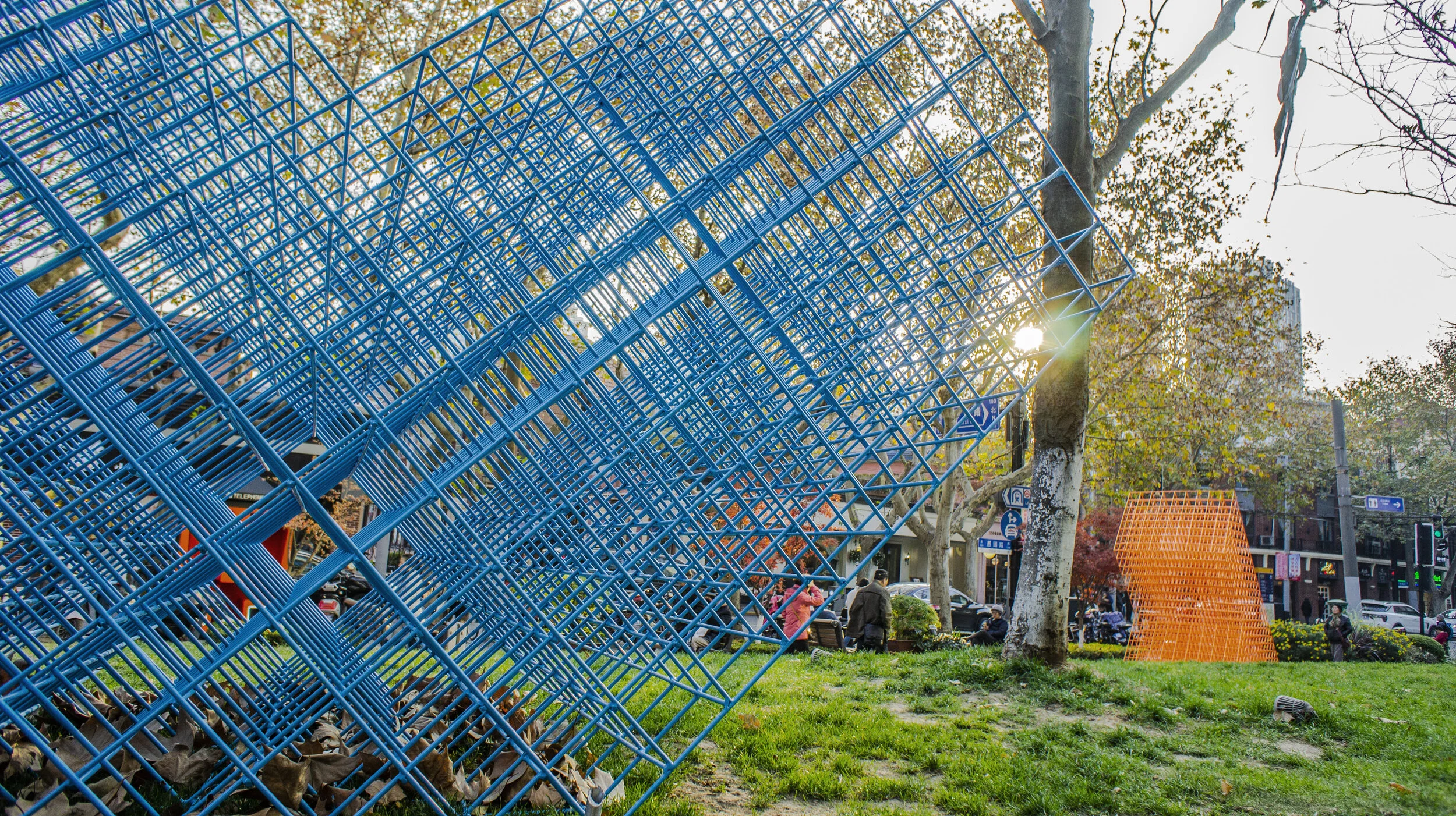 Each sculpture is carefully assembled using welded steel rods to form three-dimensional grids.