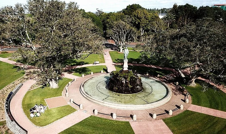 The fountain at Cornwall Park.