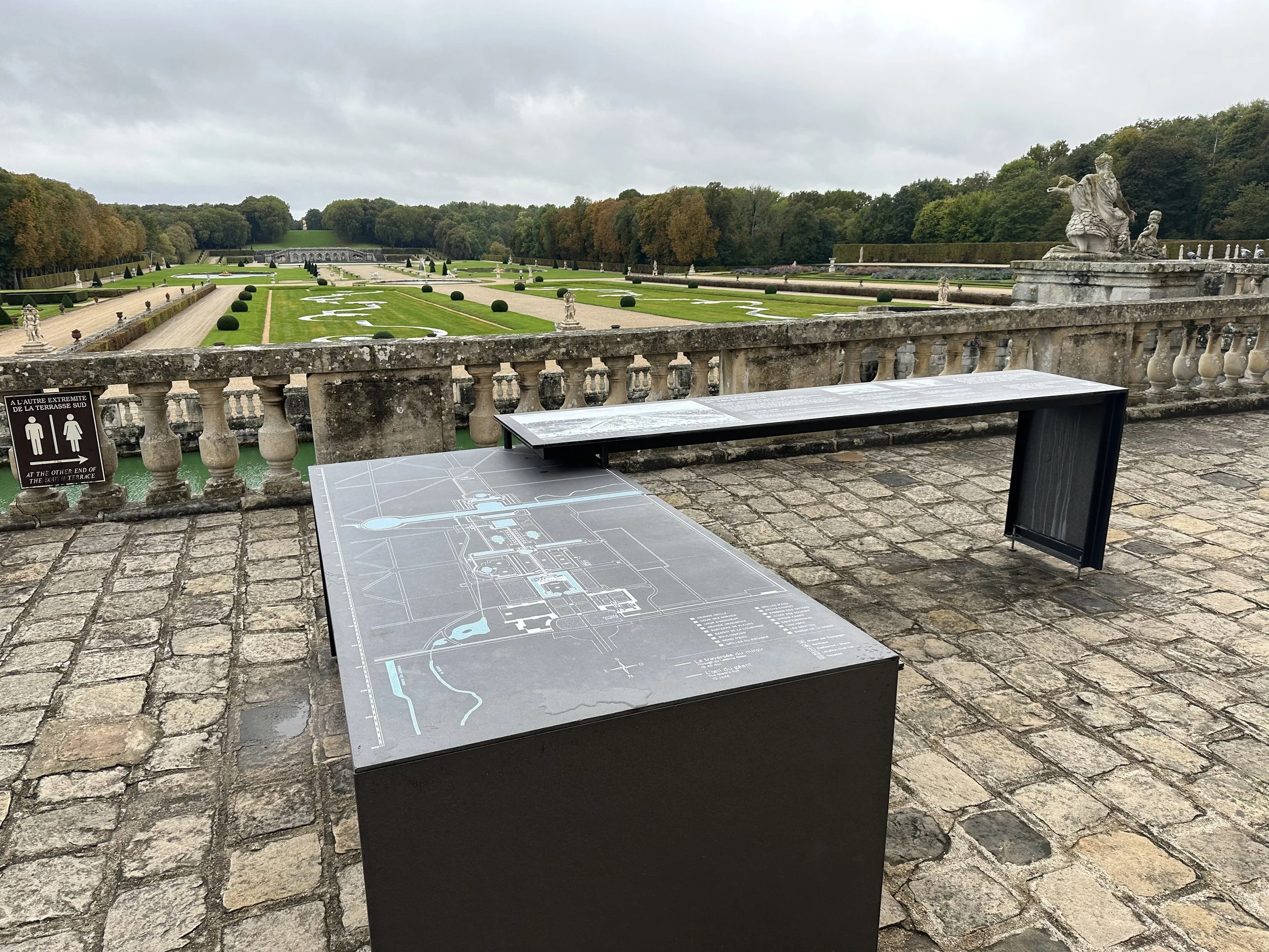 Entertaining Magnificence - Vaux le Vicomte