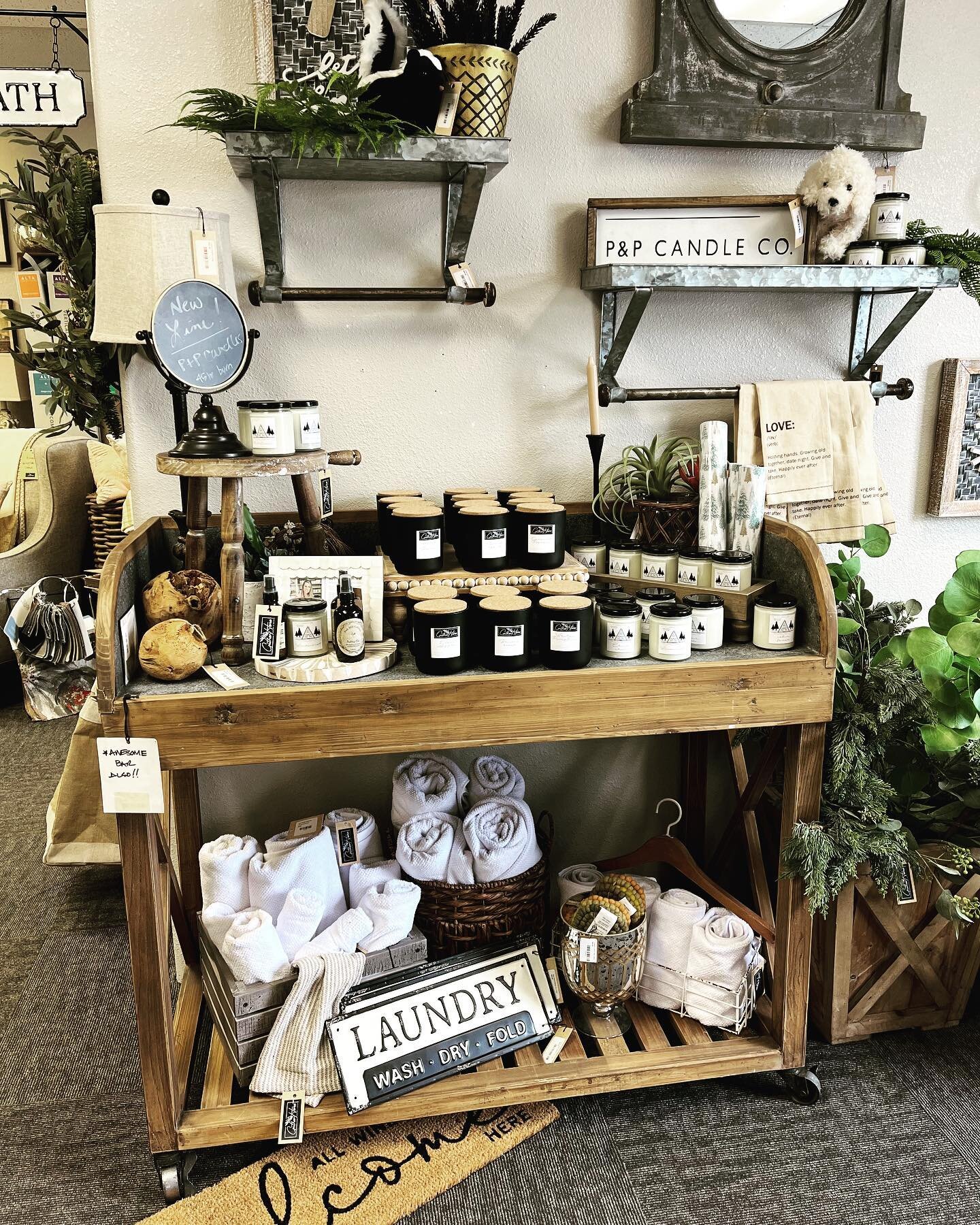 Looking so good In Chester Ca. ! ❤️
Love seeing how our accounts display our 🕯 candles. Check out this cute store!! @gatherhome.shop 
.
#chester 
#shopsmall 
#boutiqueshopping 
#lakealmanor 
#homedecor 
#interiordesign 
#lake 
#almanor 
#soycandles 