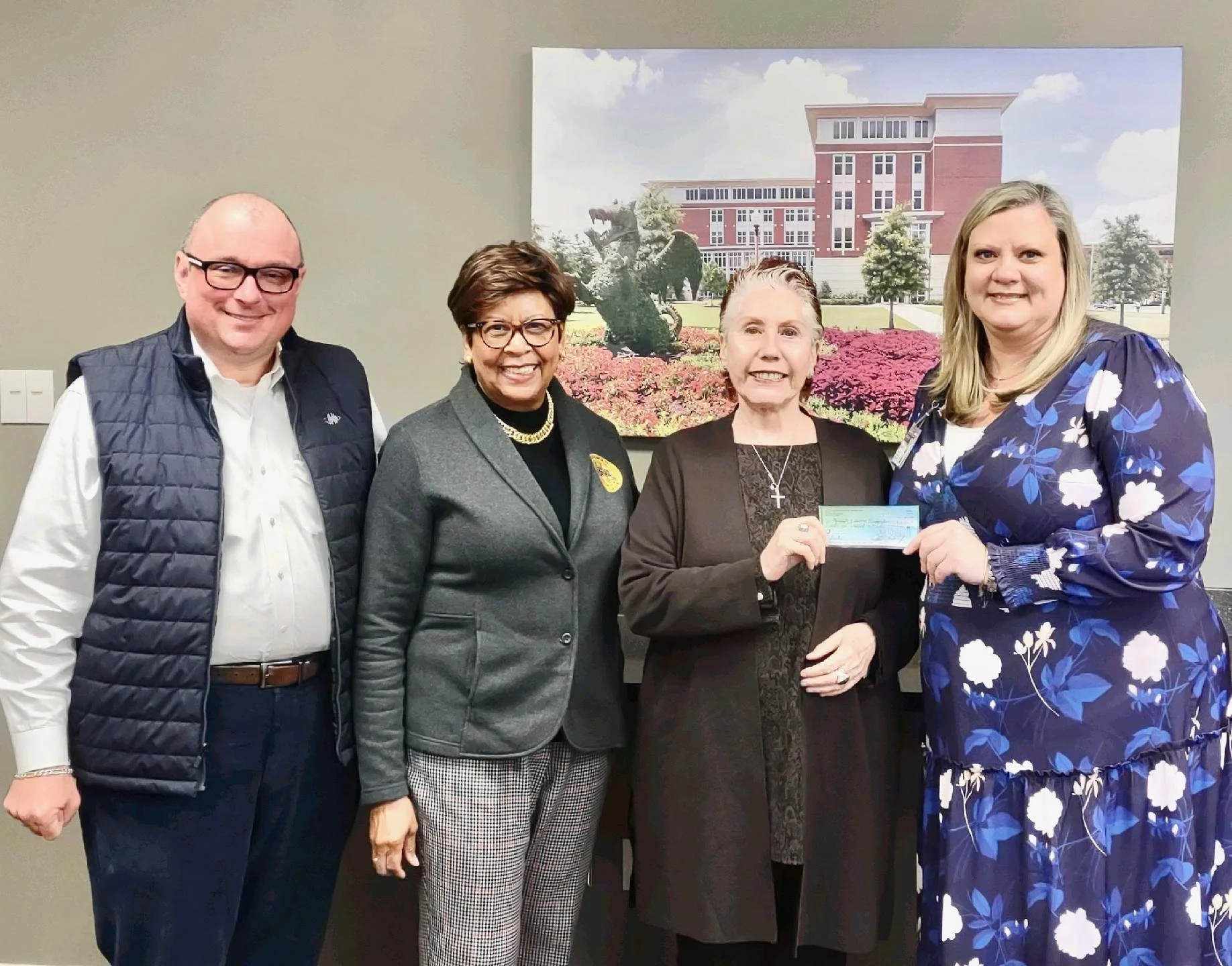 TS Police Support League, Inc. Donates $25,000 to UAB Wallace Tumor Institute