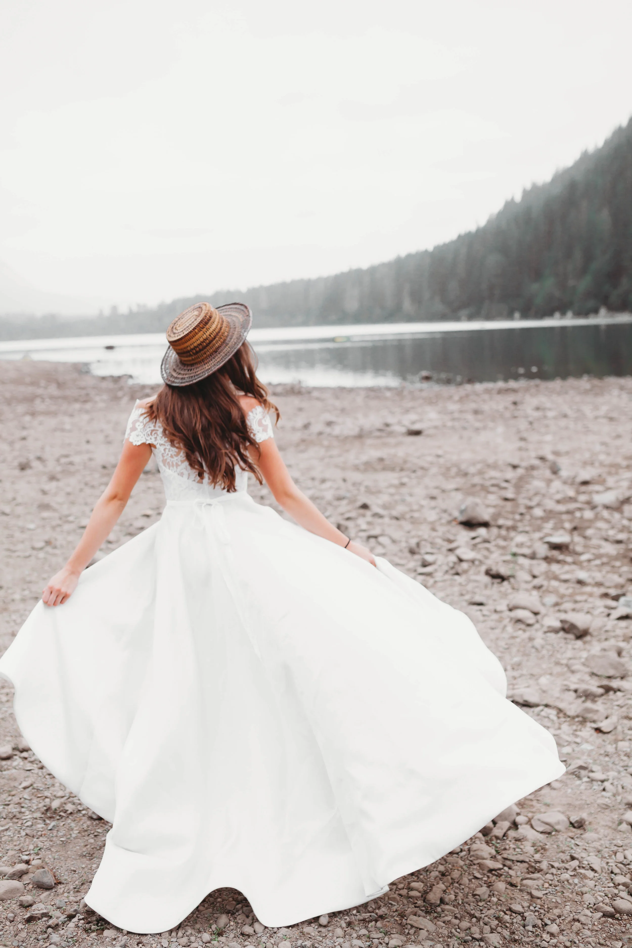 Rattlesnake Lake - WA - Bride - Groom - Rock&Stone Weddings - Marnie Cornell Photography-50.jpg