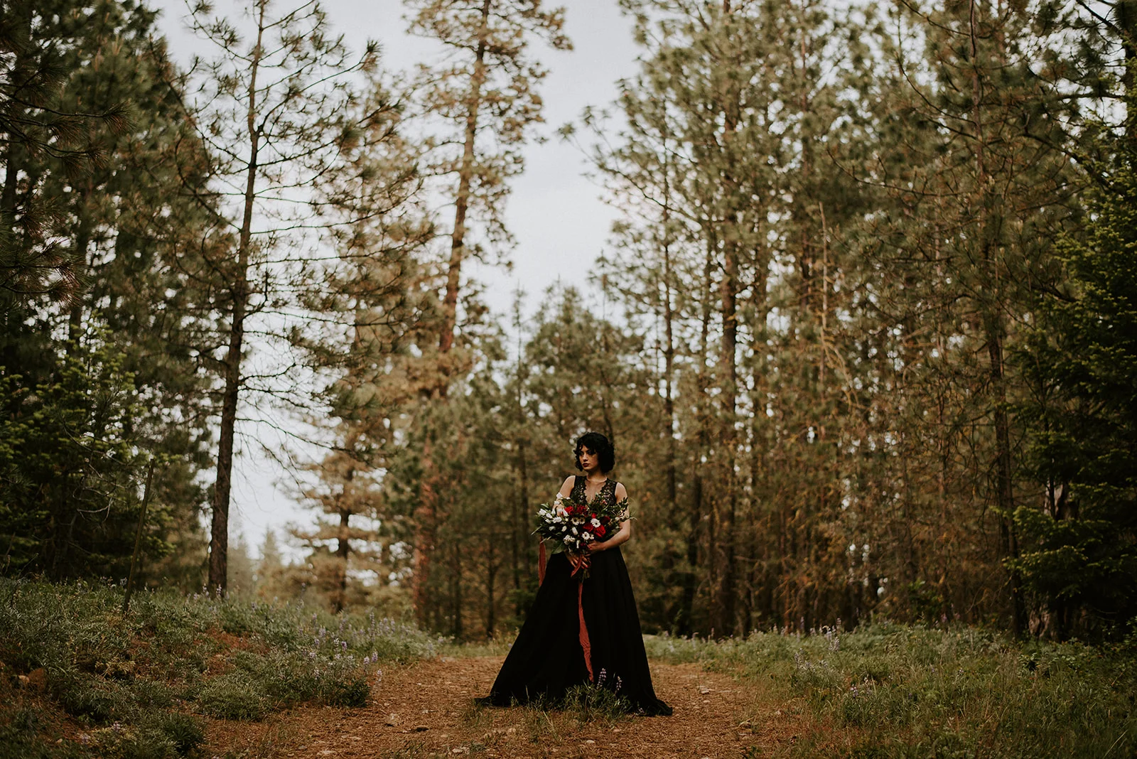 MFM.StyledShoot.KamraFullerPhotography.RockandStoneWeddings-142.jpg