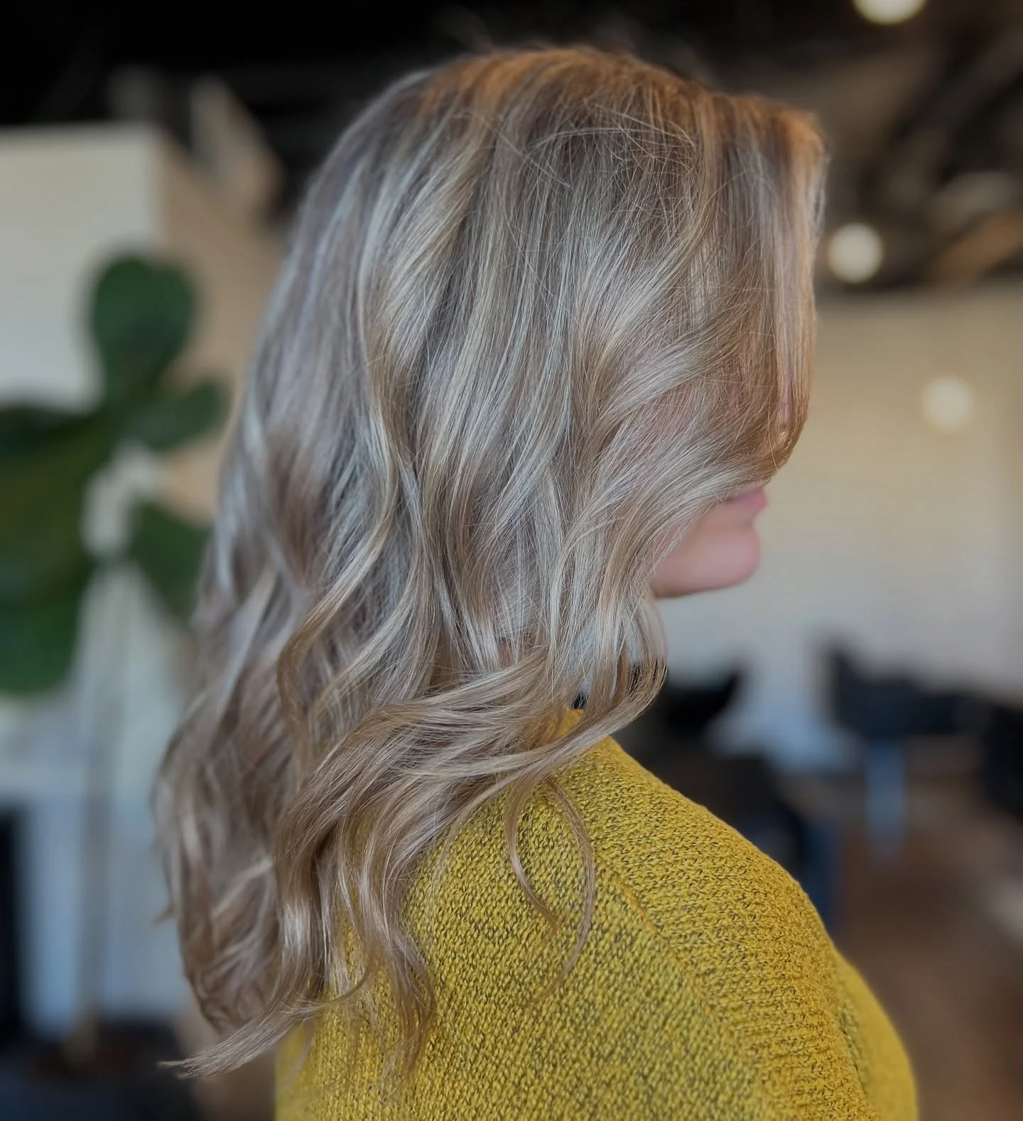St. Patty&rsquo;s Day is right around the corner🍀 make sure you have your appointment booked for that spring break trip👙 
partial highlight by @hairby.grubb 
.
.
.
.
#winstonsalemsalons #winstonsalemhairstylist #partialhighlight